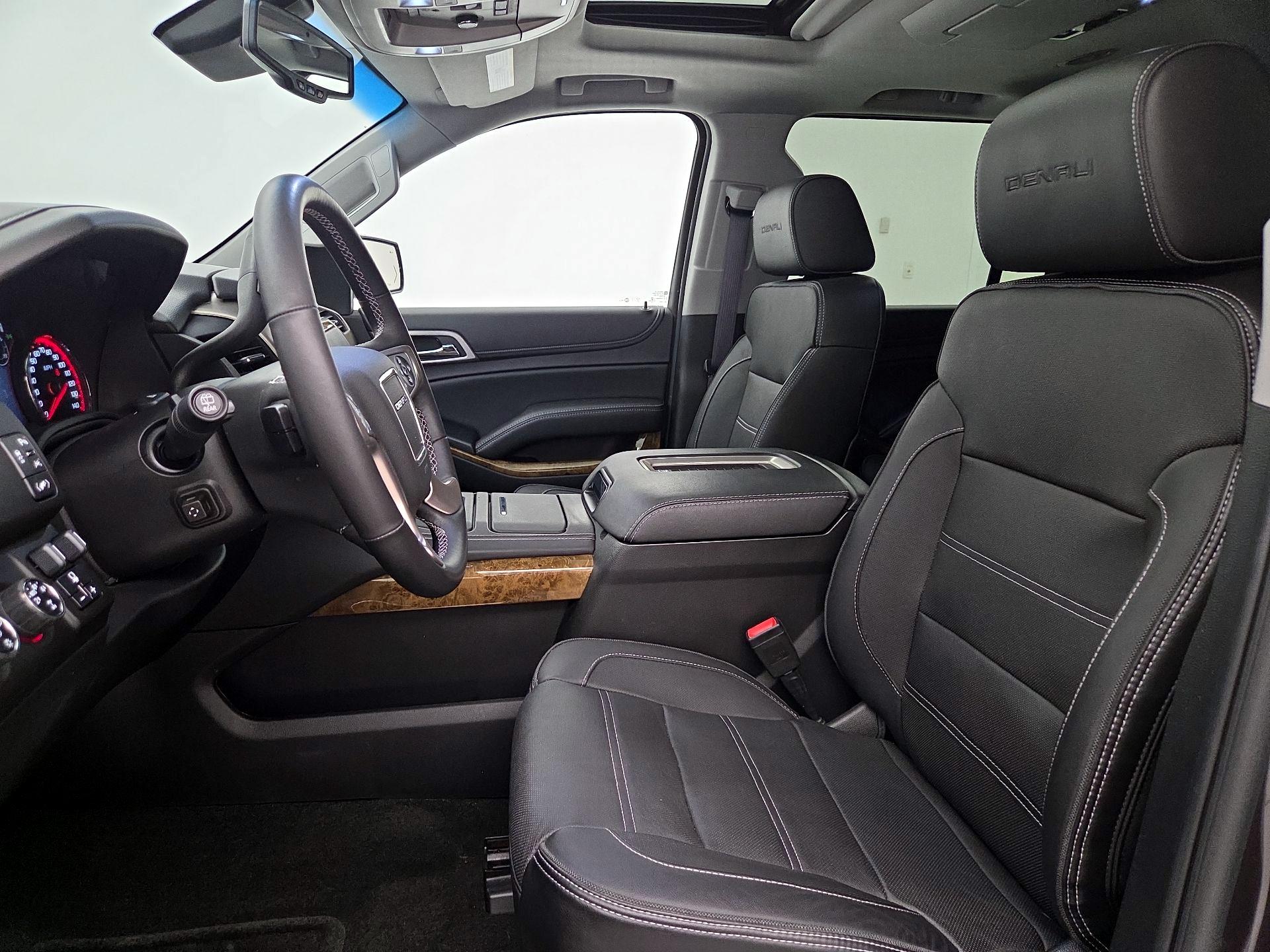 Thumbnail: 2016 GMC Yukon XL - 11