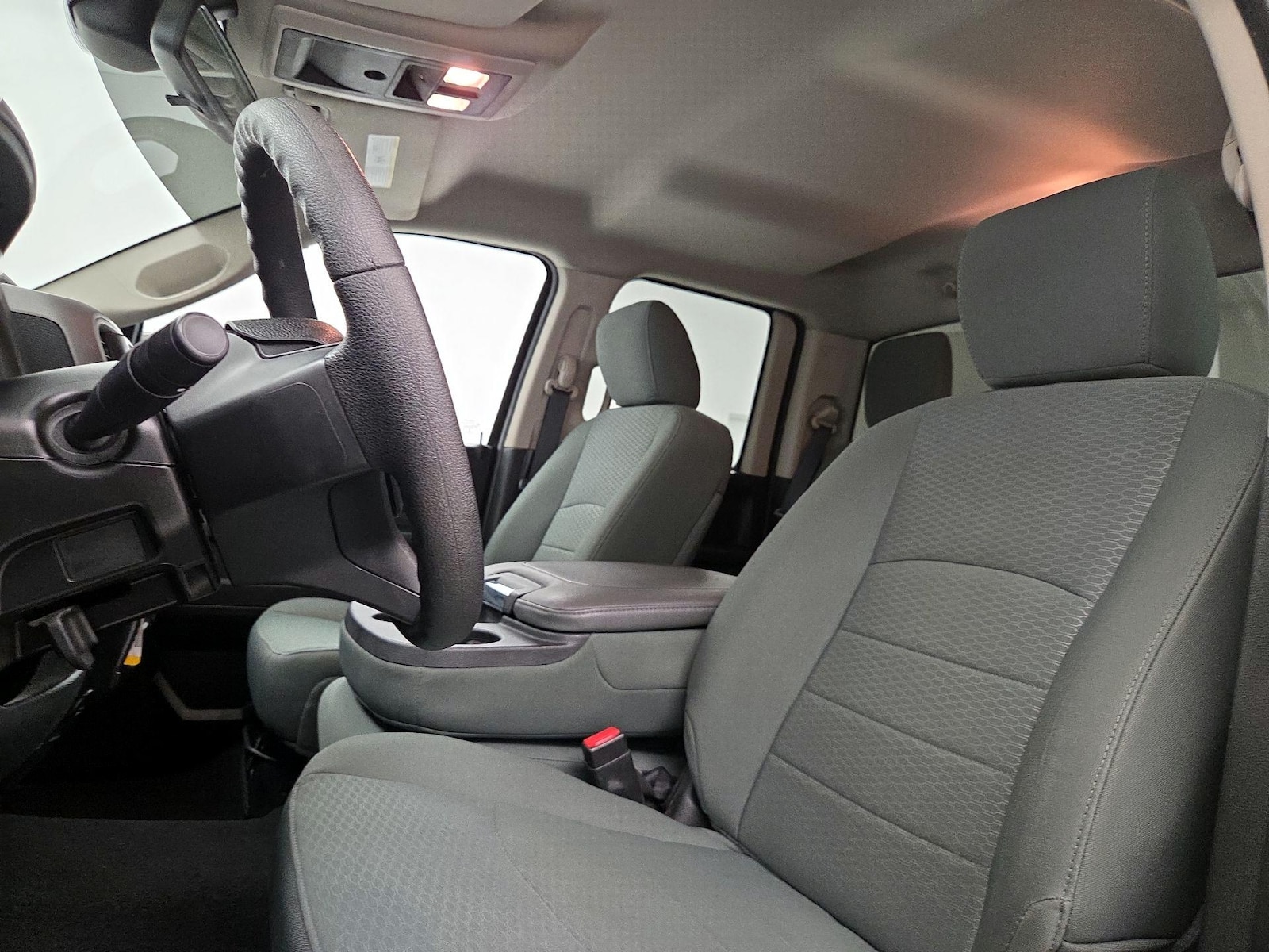 2015 RAM Ram 1500 Pickup Express - Photo 12