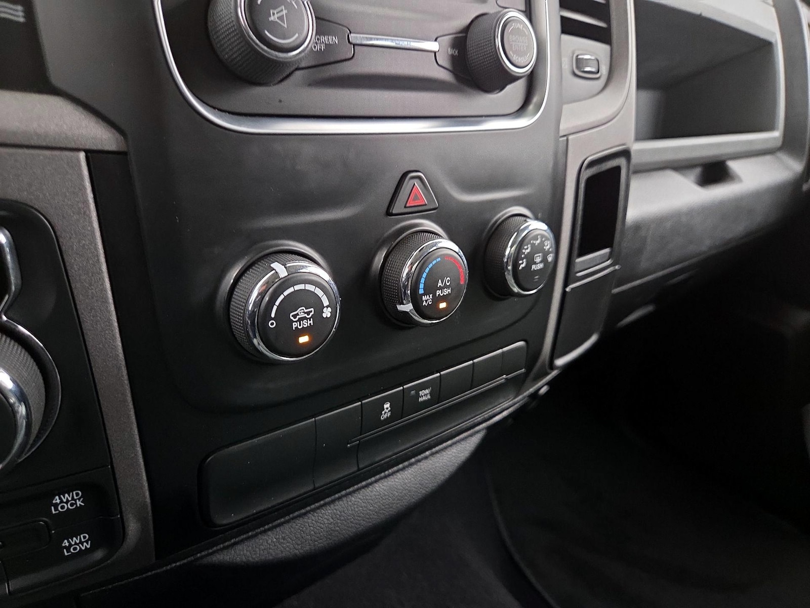 2015 RAM Ram 1500 Pickup Express - Photo 17