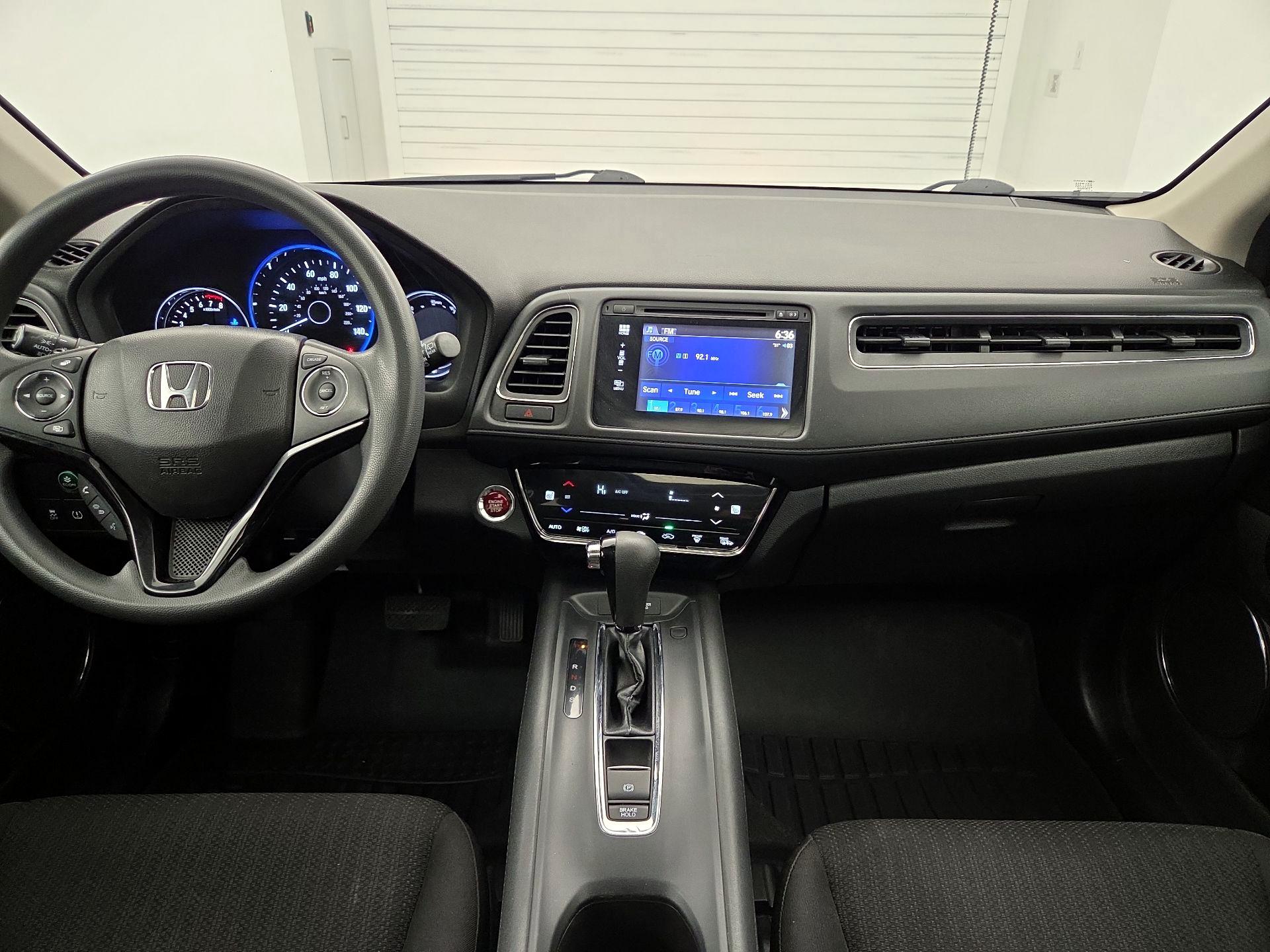 Thumbnail: 2016 Honda HR-V - 9