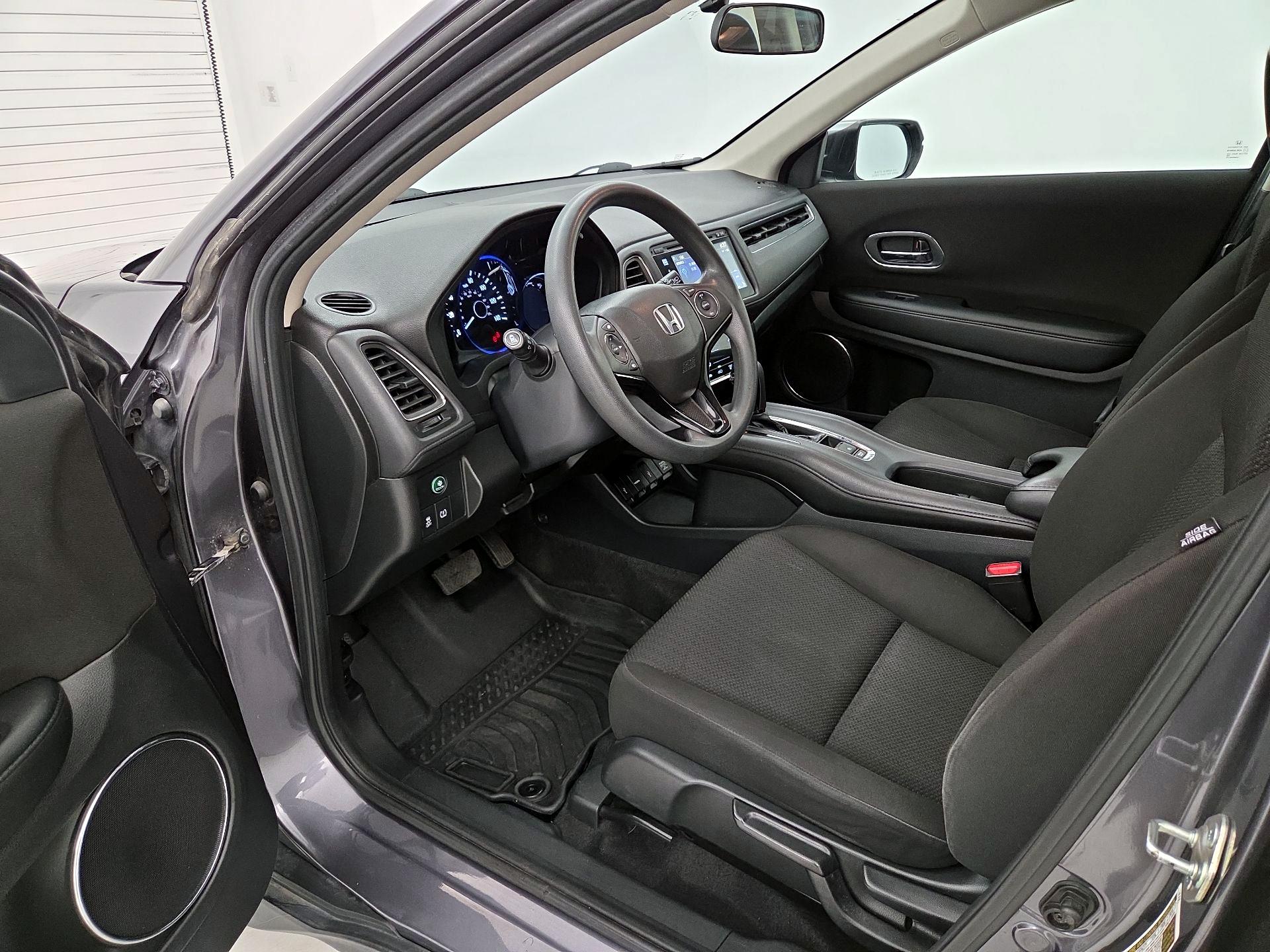 Thumbnail: 2016 Honda HR-V - 11