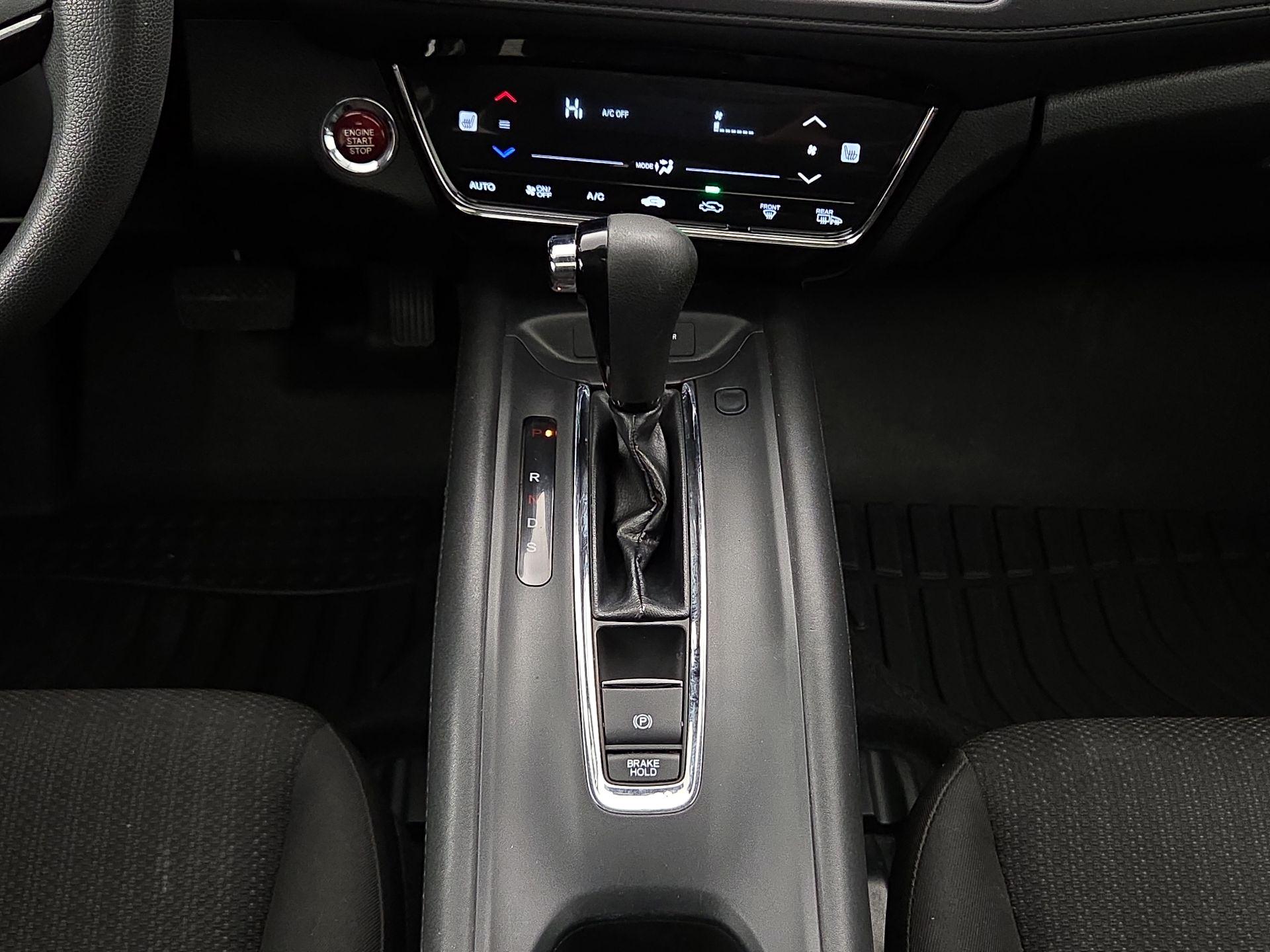 Thumbnail: 2016 Honda HR-V - 17