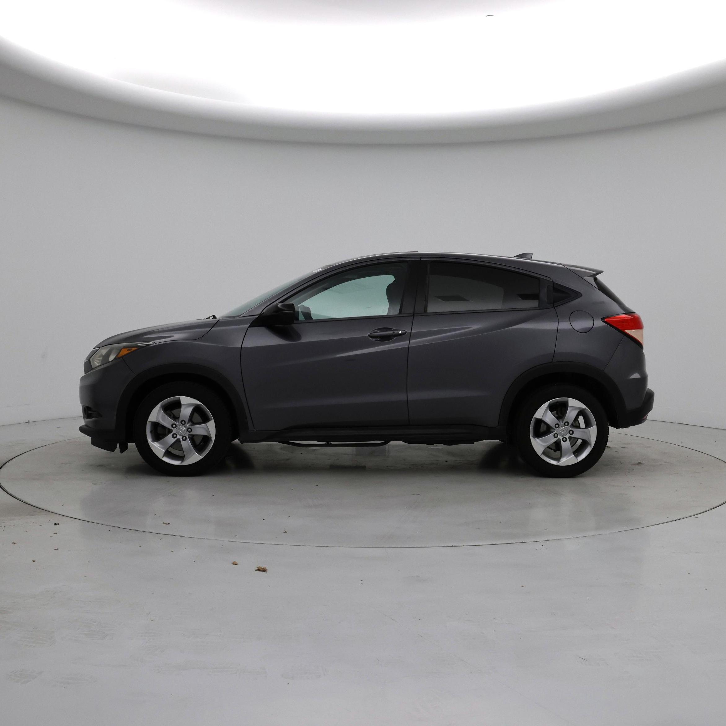 Thumbnail: 2016 Honda HR-V - 3