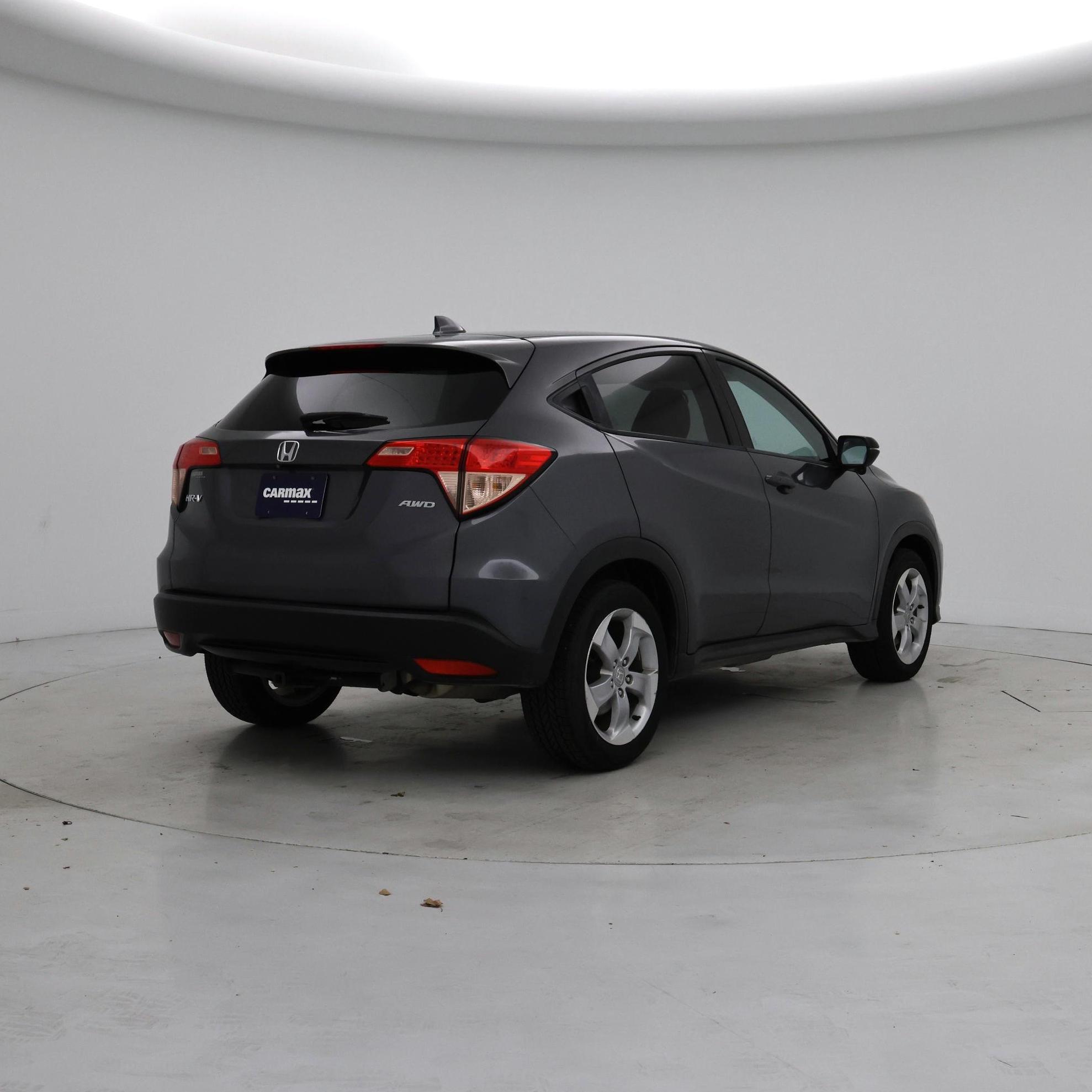 Thumbnail: 2016 Honda HR-V - 8