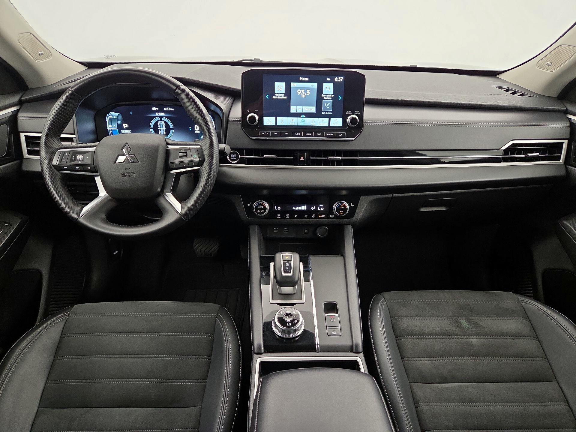 Thumbnail: 2024 Mitsubishi Outlander - 9