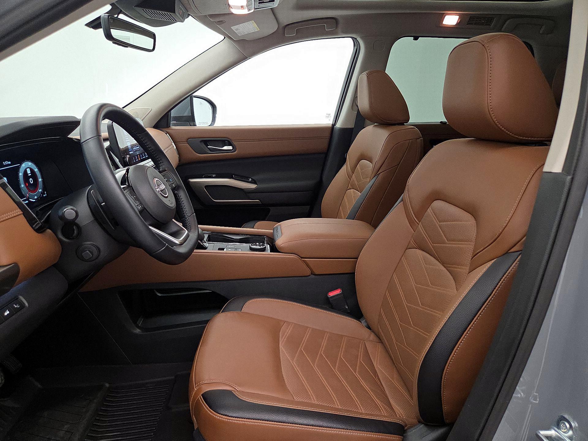 Thumbnail: 2025 Nissan Pathfinder - 11