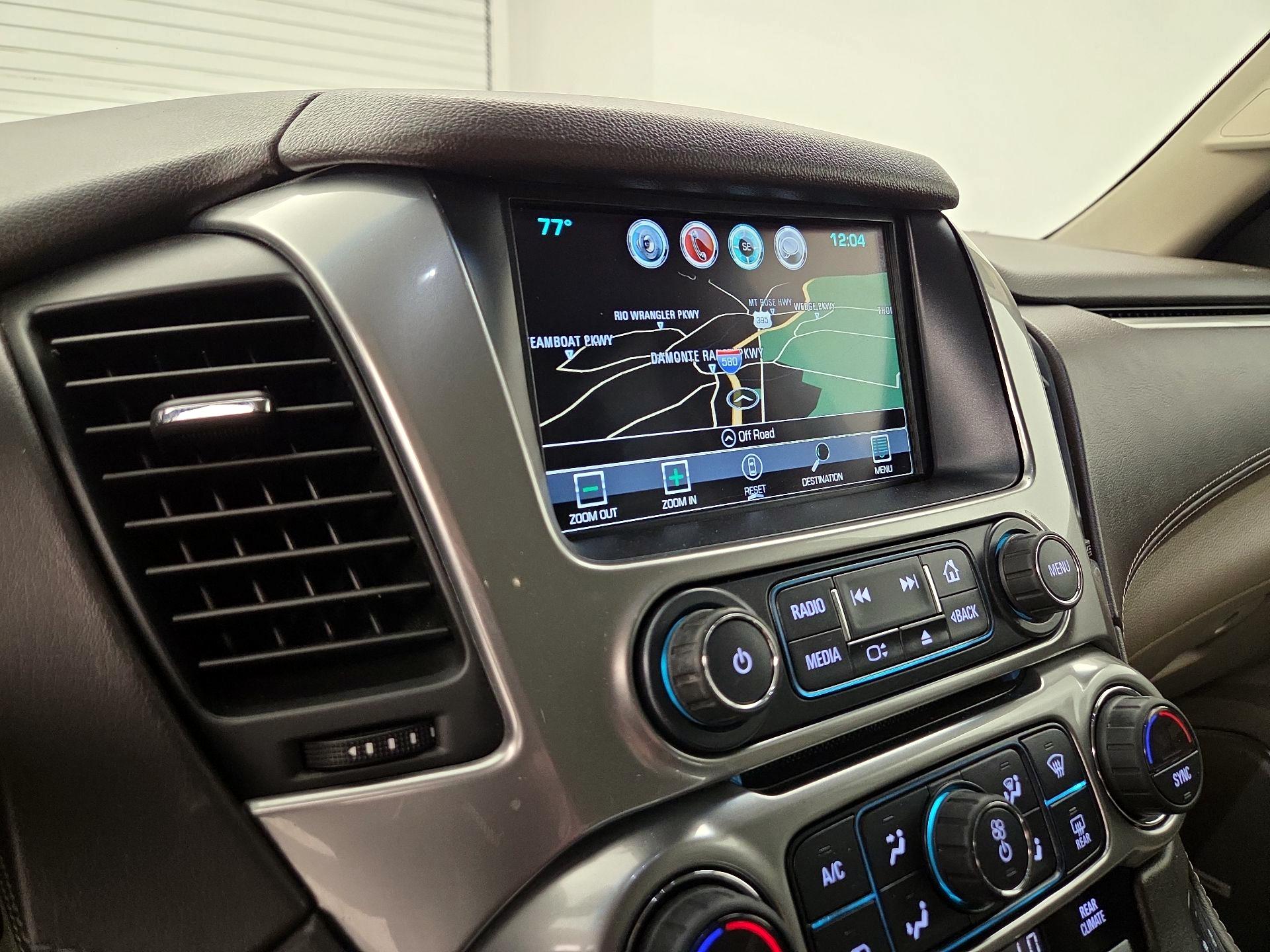 Thumbnail: 2019 Chevrolet Tahoe - 14