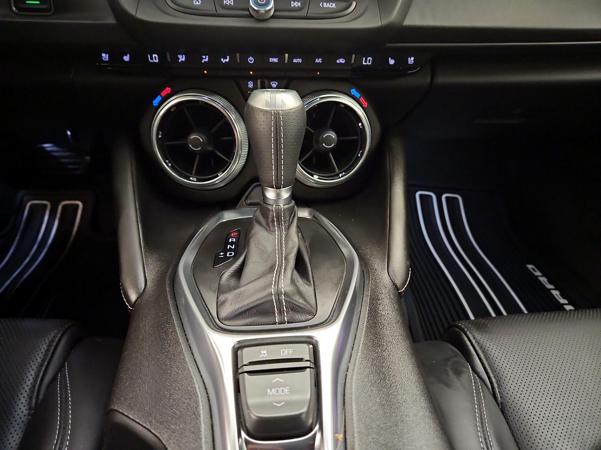 Thumbnail: 2018 Chevrolet Camaro - 18