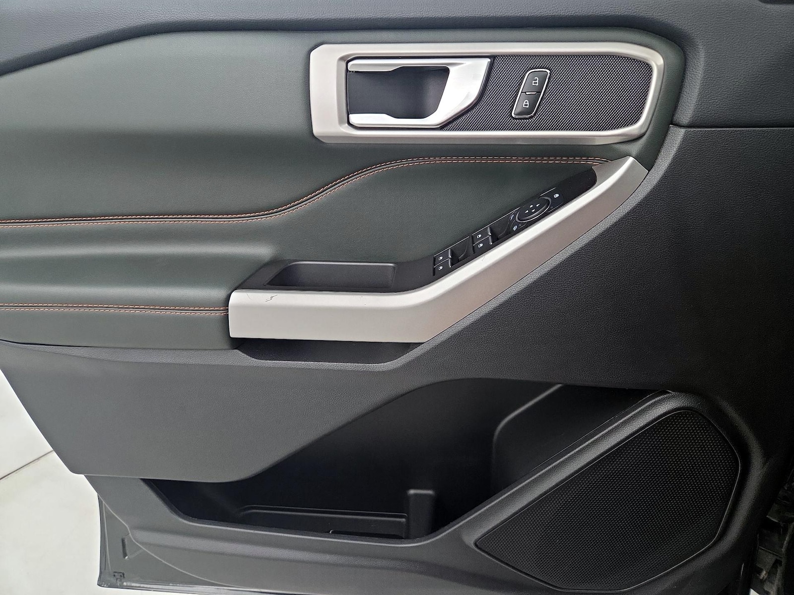 2022 Ford Explorer TIMBERLINE - Photo 13
