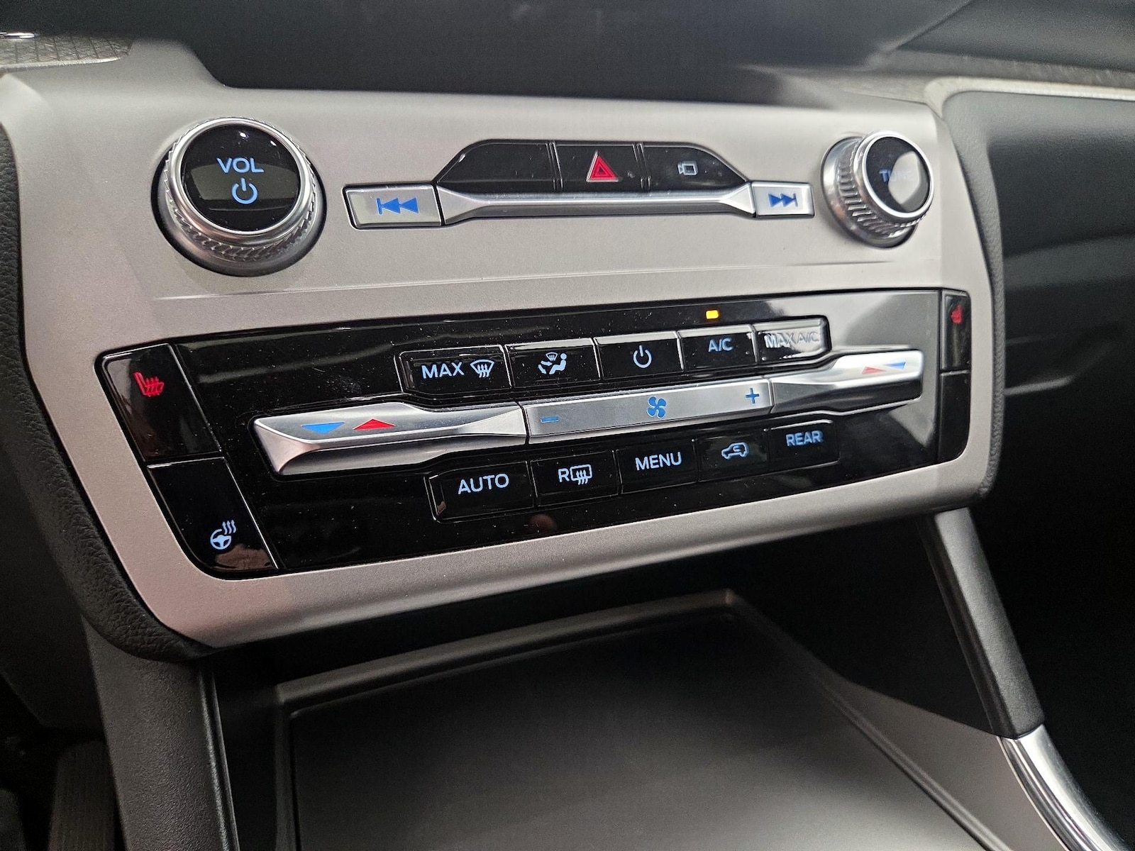 2022 Ford Explorer TIMBERLINE - Photo 18