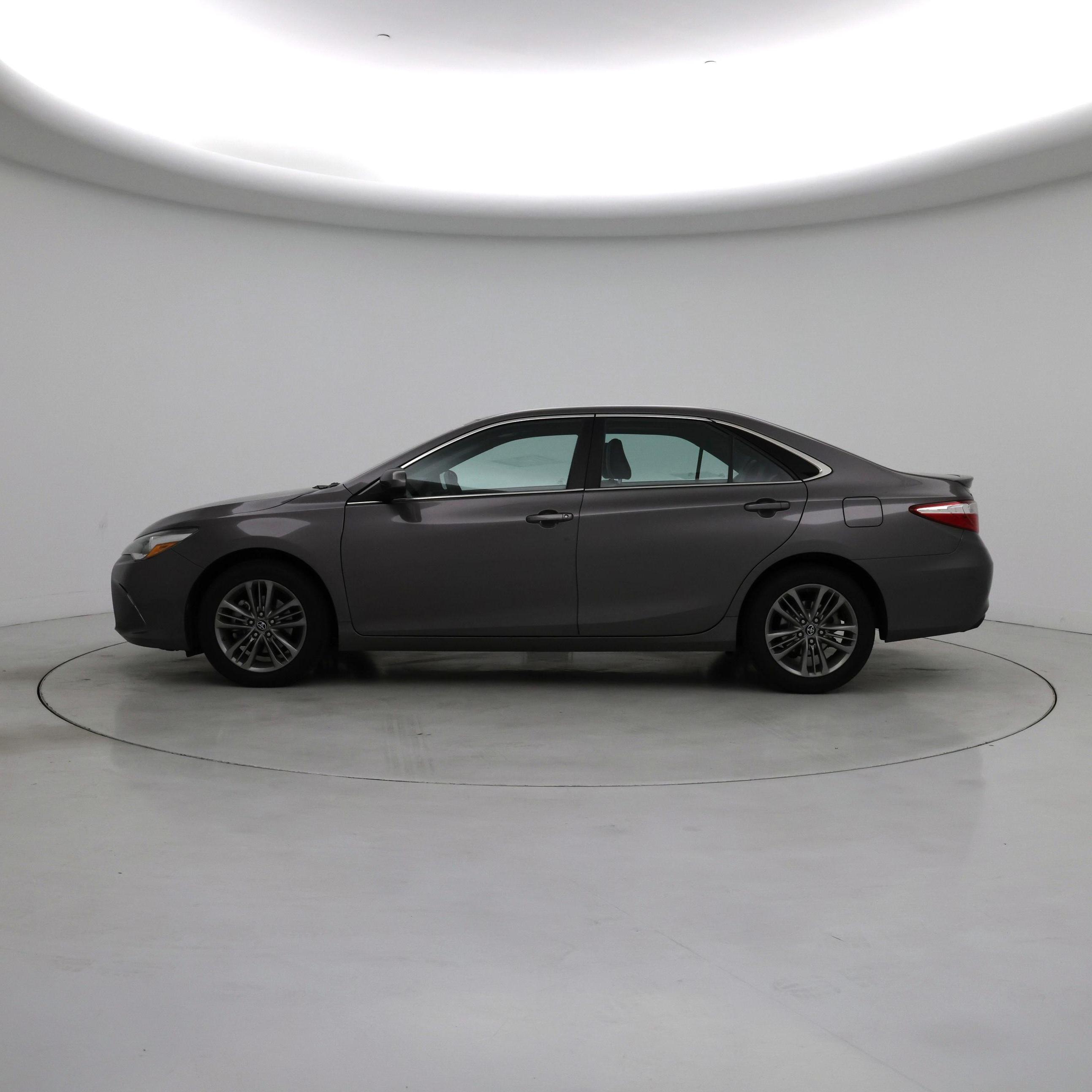Thumbnail: 2017 Toyota Camry - 3