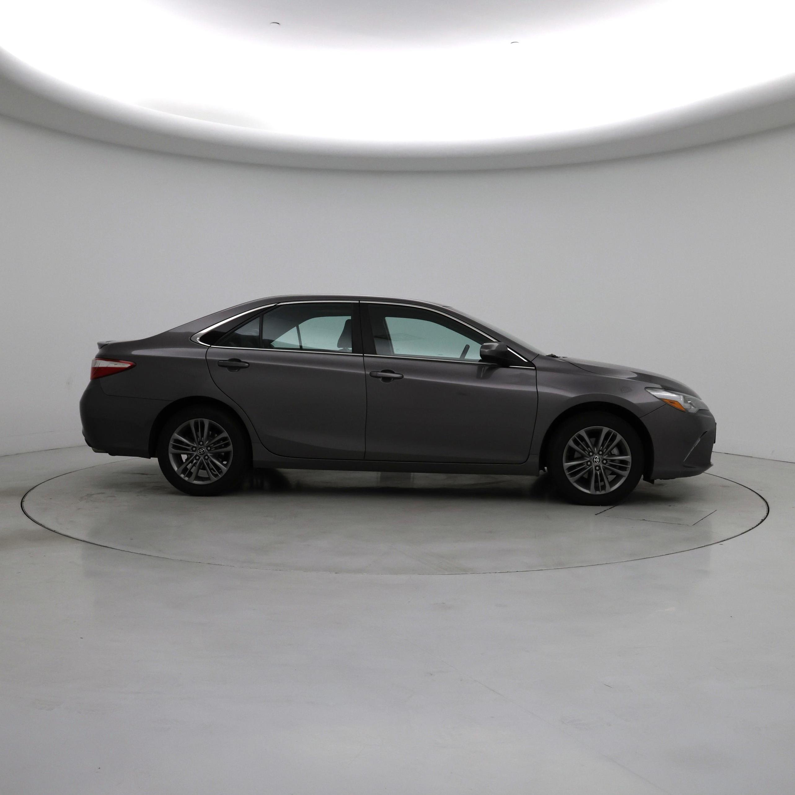 Thumbnail: 2017 Toyota Camry - 7