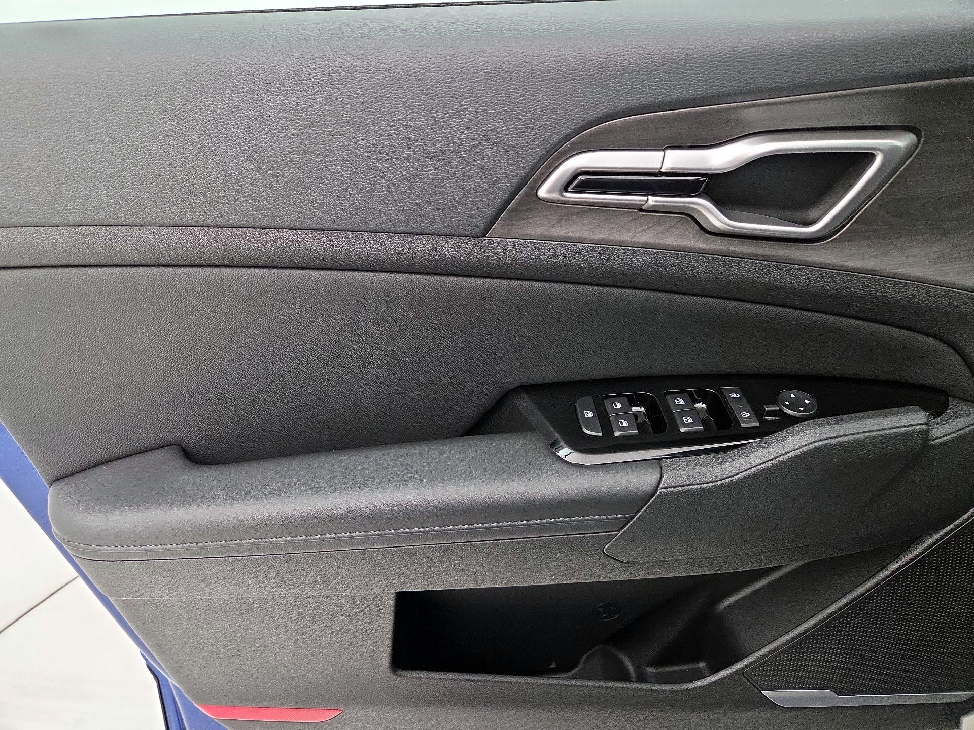 Thumbnail: 2024 Kia Sportage - 12
