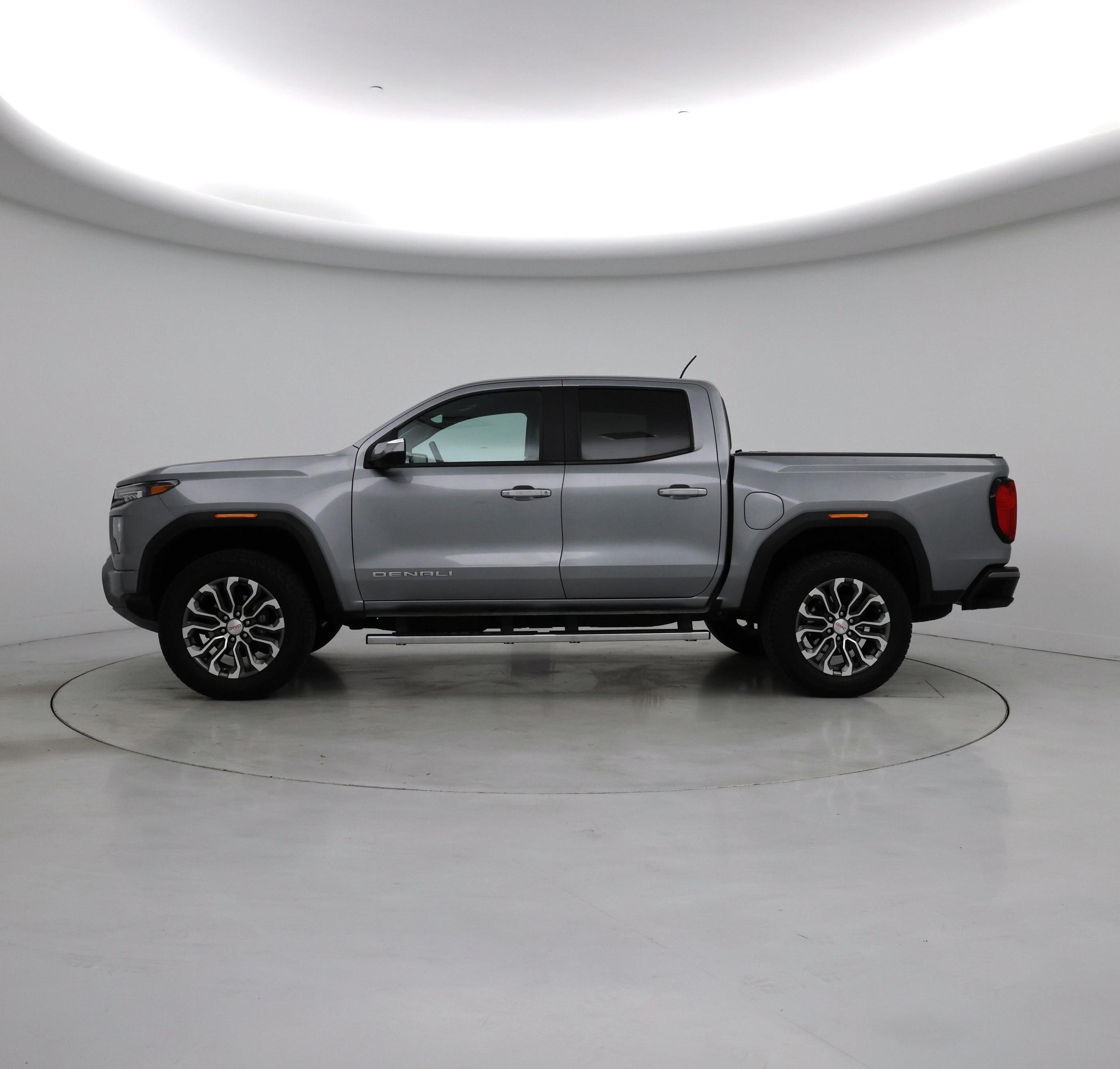 Thumbnail: 2023 GMC Canyon - 3