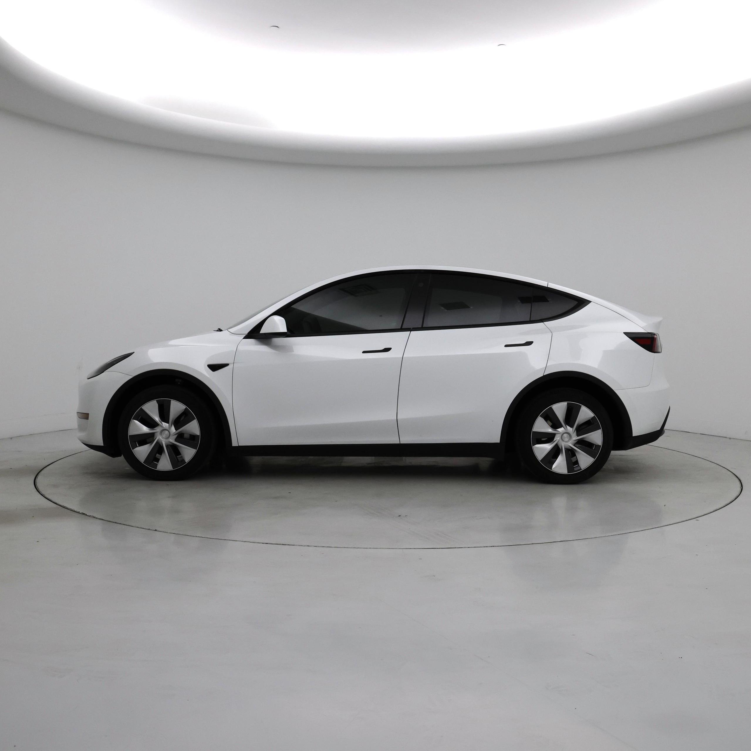 Thumbnail: 2023 Tesla Model Y - 3