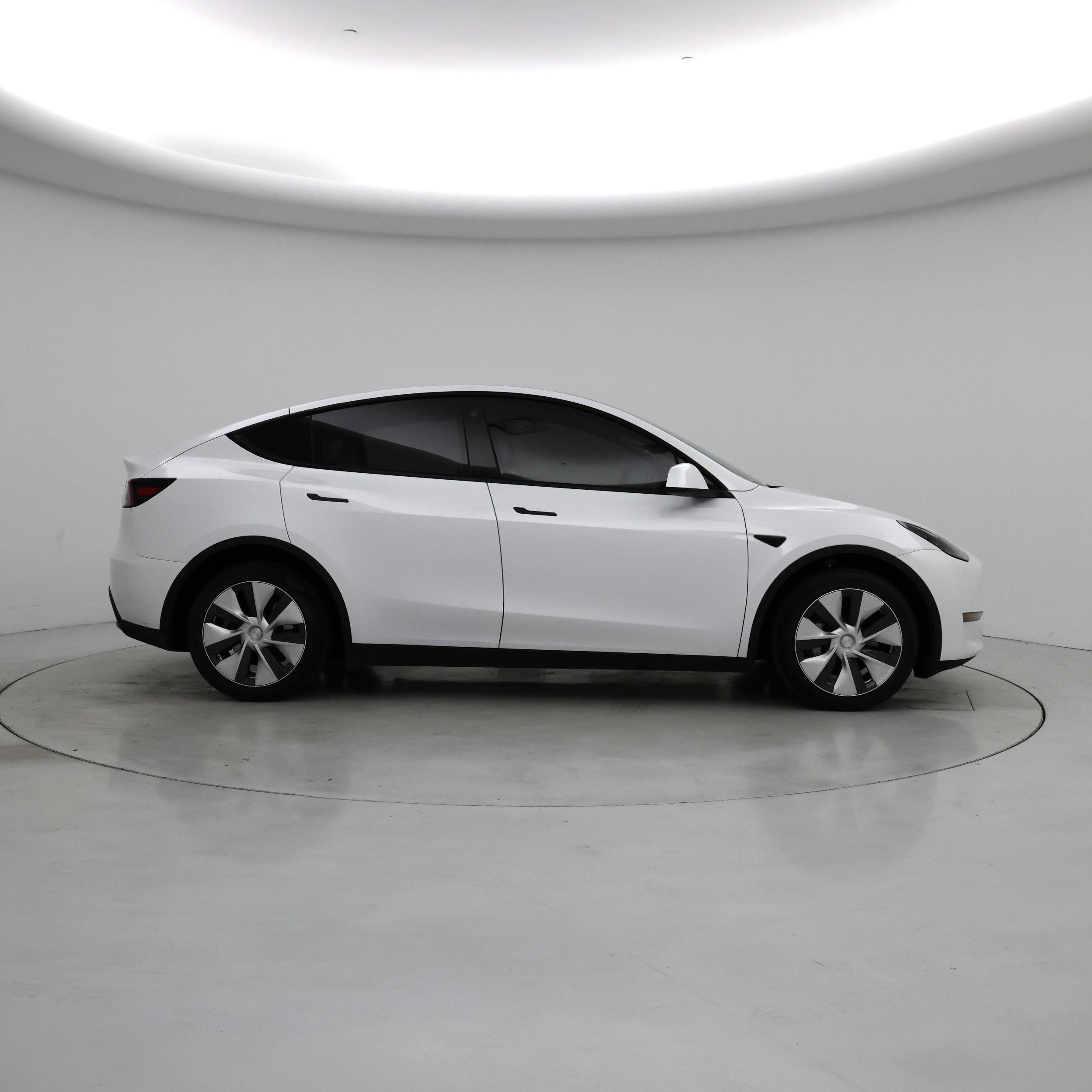 Thumbnail: 2023 Tesla Model Y - 7