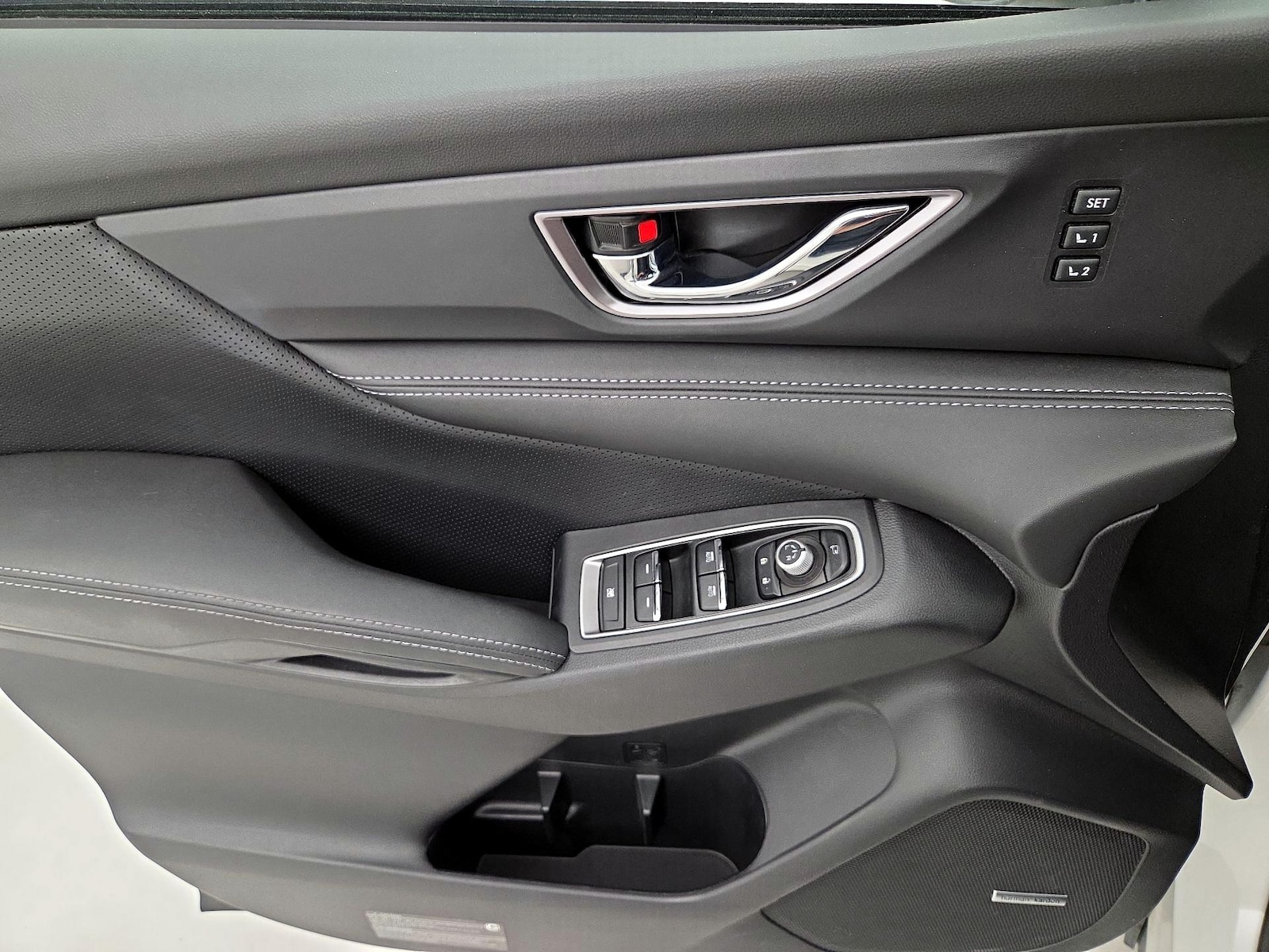 2023 Subaru Ascent Limited - Photo 13
