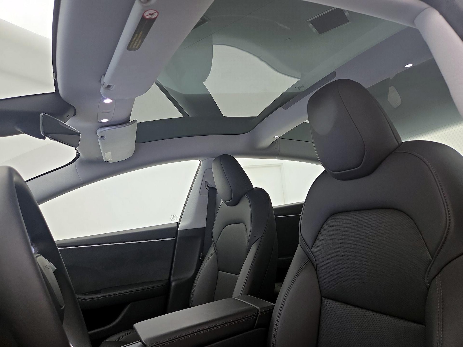 2025 Tesla Model 3 Long Range - Photo 19
