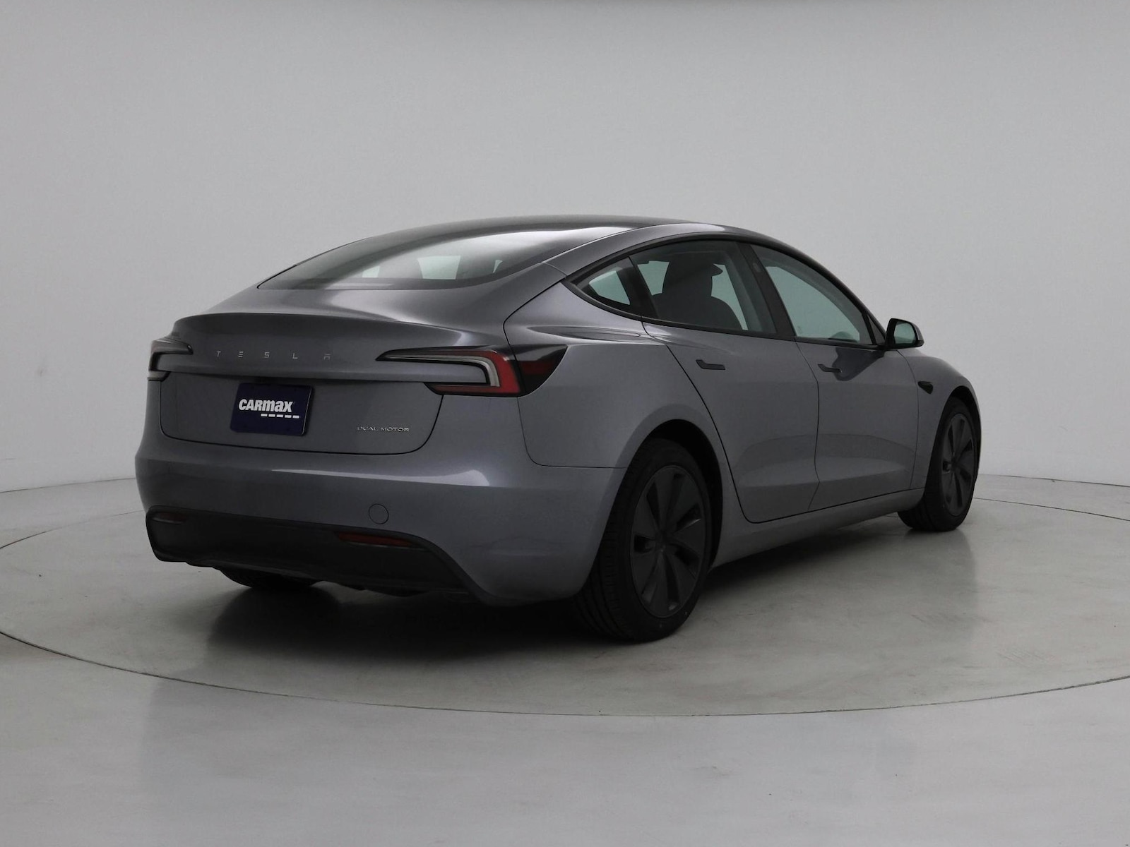 2025 Tesla Model 3 Long Range - Photo 9