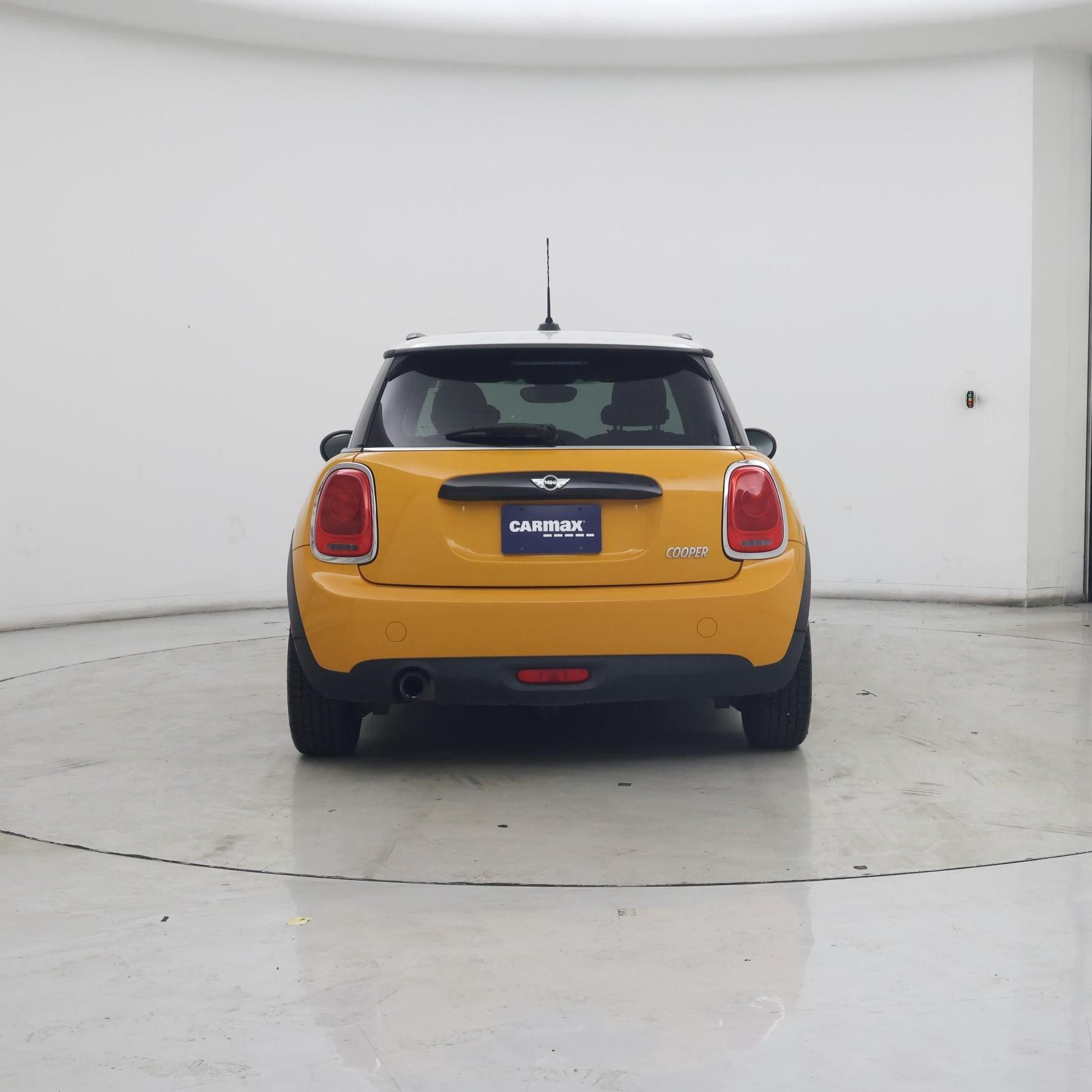Thumbnail: 2016 MINI Cooper Hardtop - 6