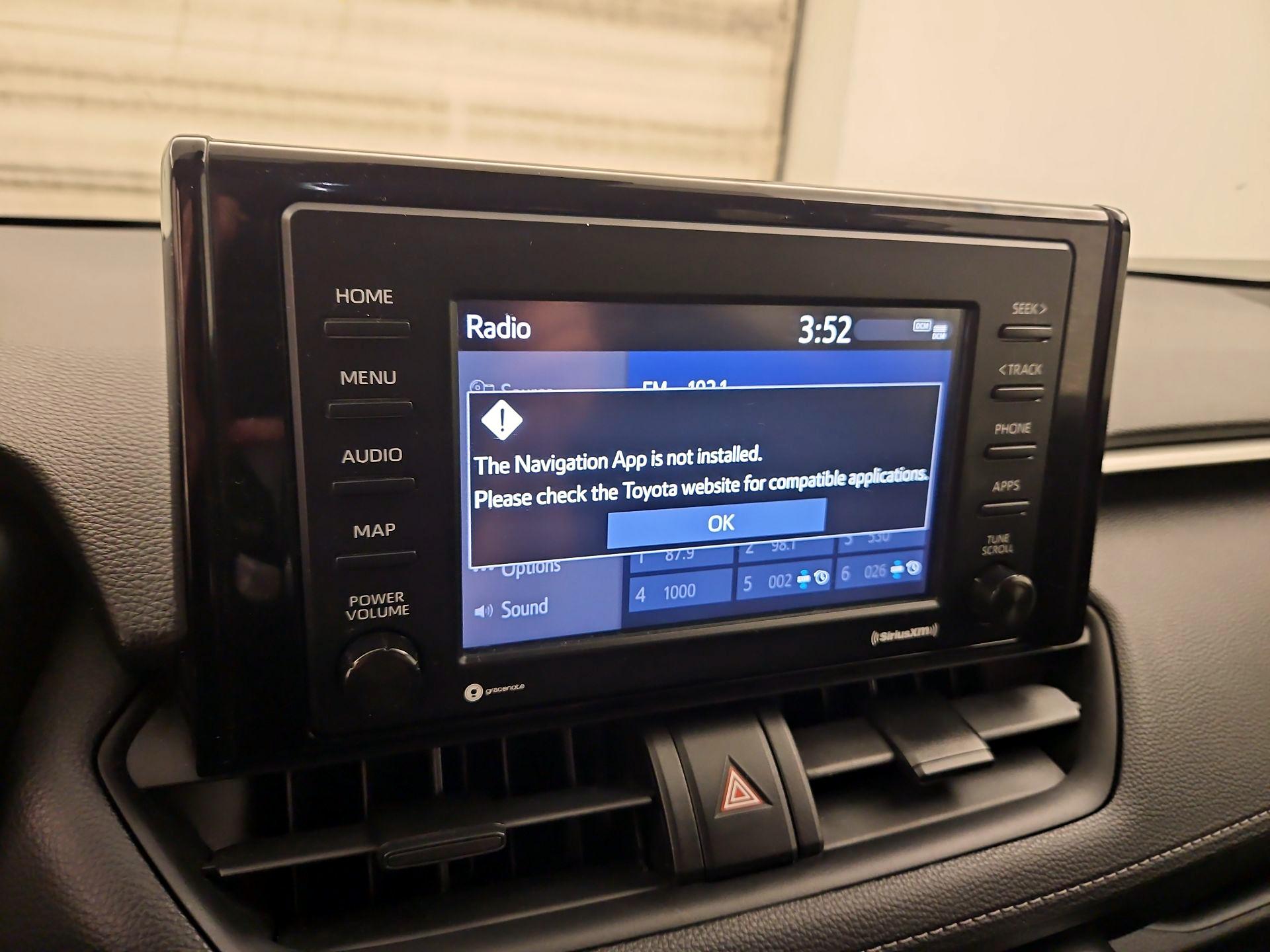 Thumbnail: 2021 Toyota RAV4 - 14