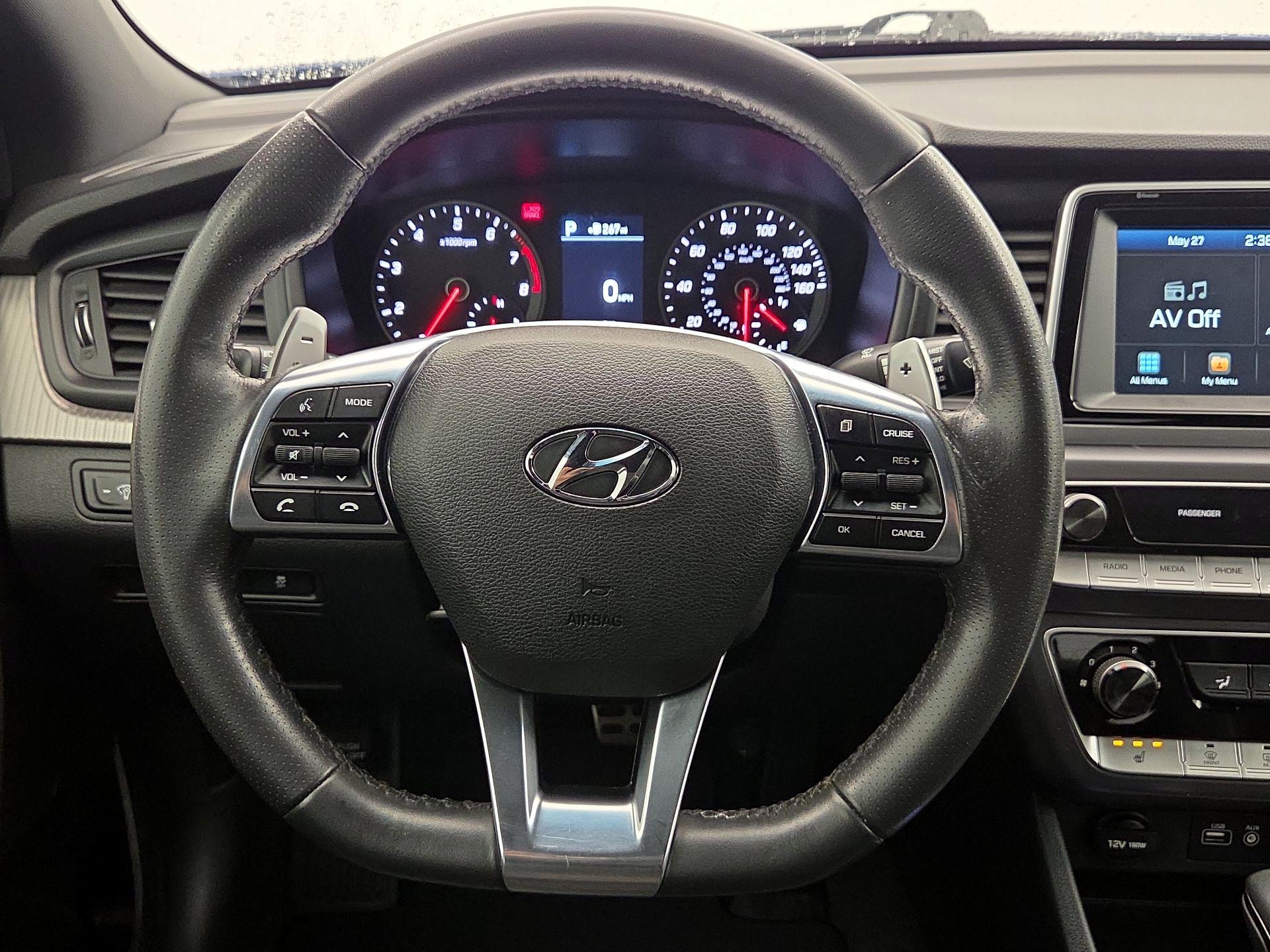Thumbnail: 2018 Hyundai Sonata - 10