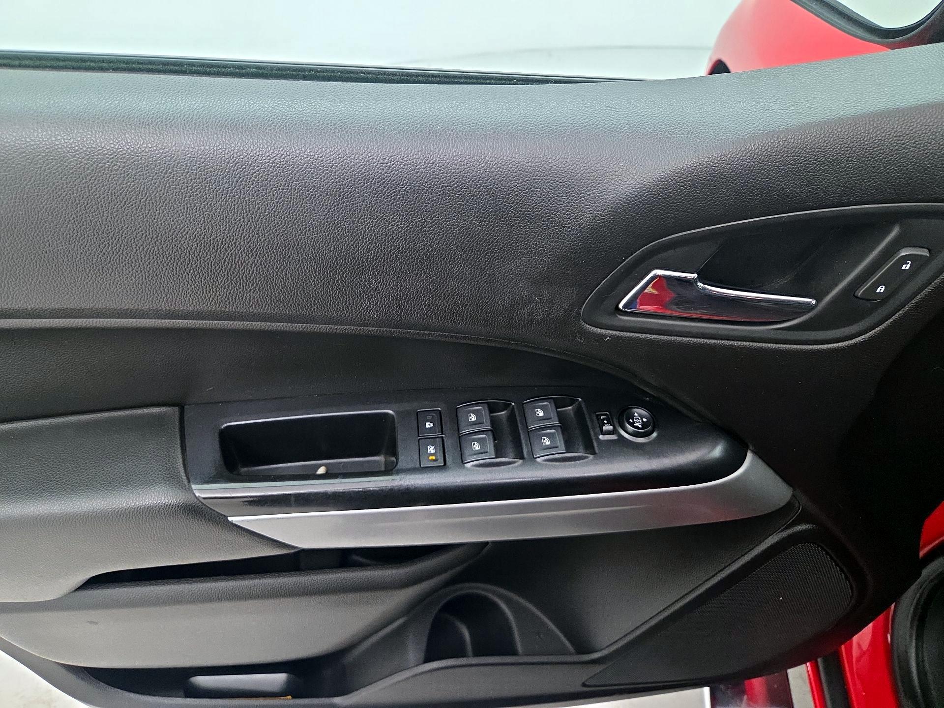 Thumbnail: 2018 Chevrolet Colorado - 12