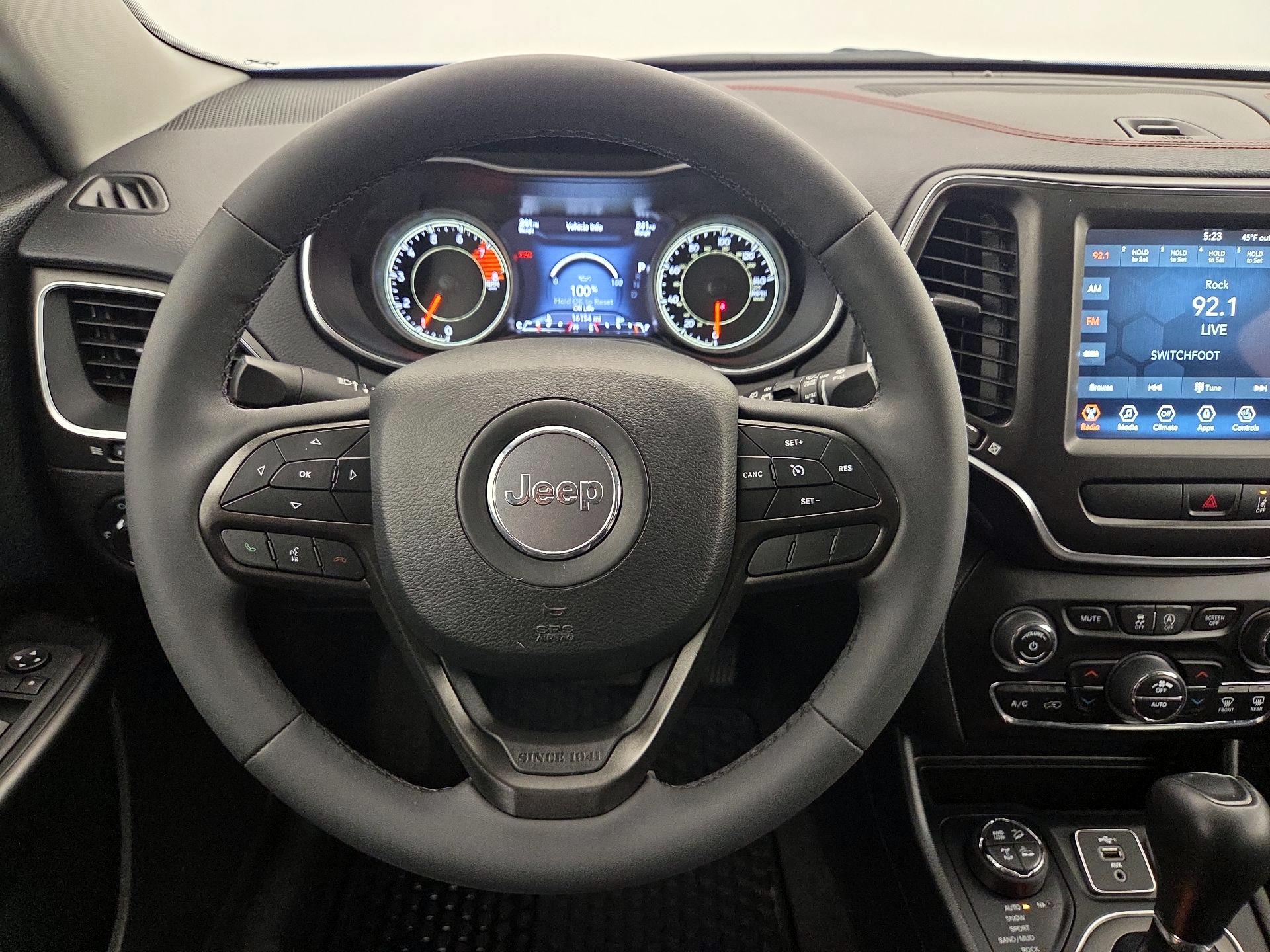 Thumbnail: 2022 Jeep Cherokee - 10