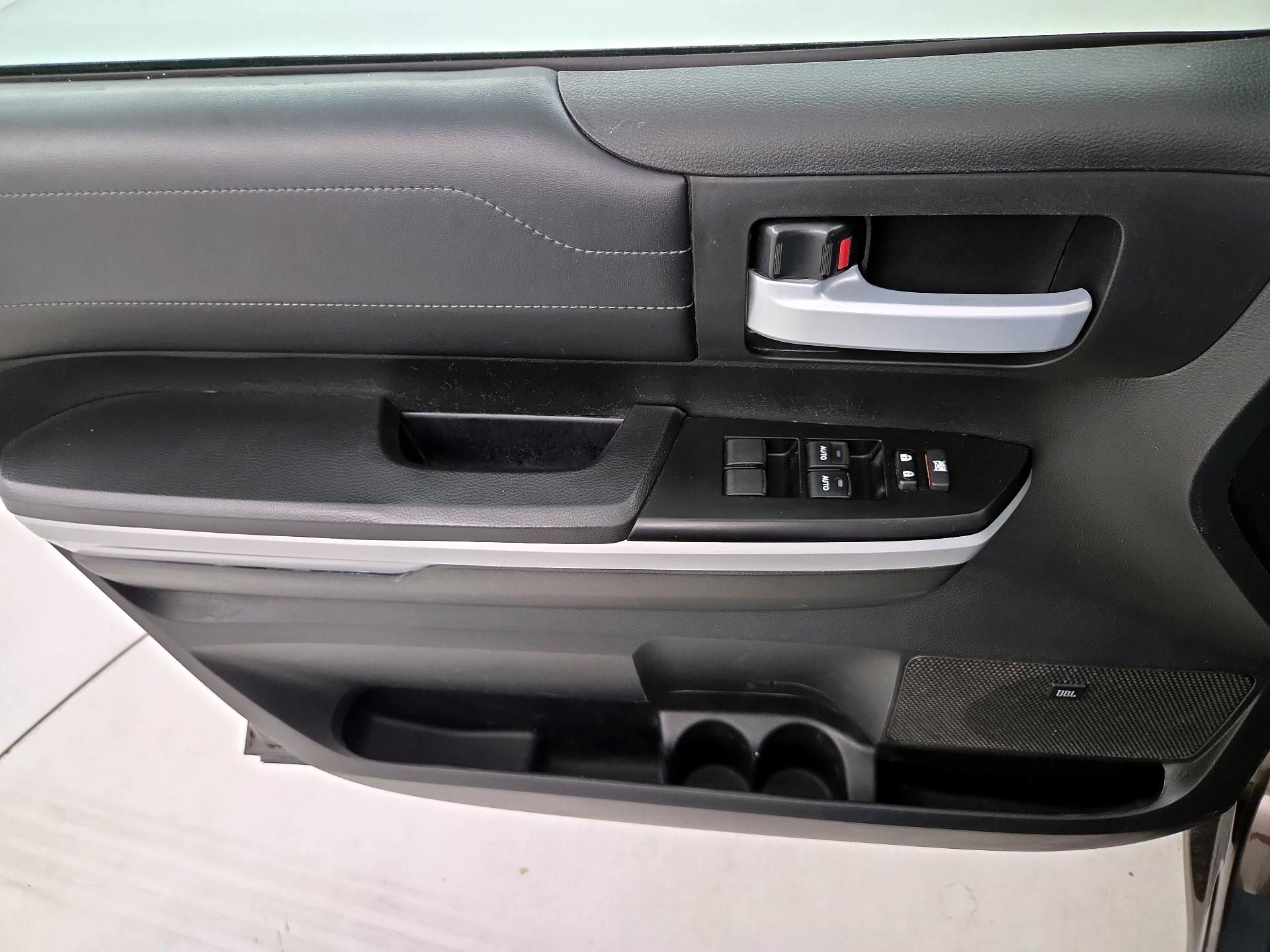 Thumbnail: 2019 Toyota Tundra - 12