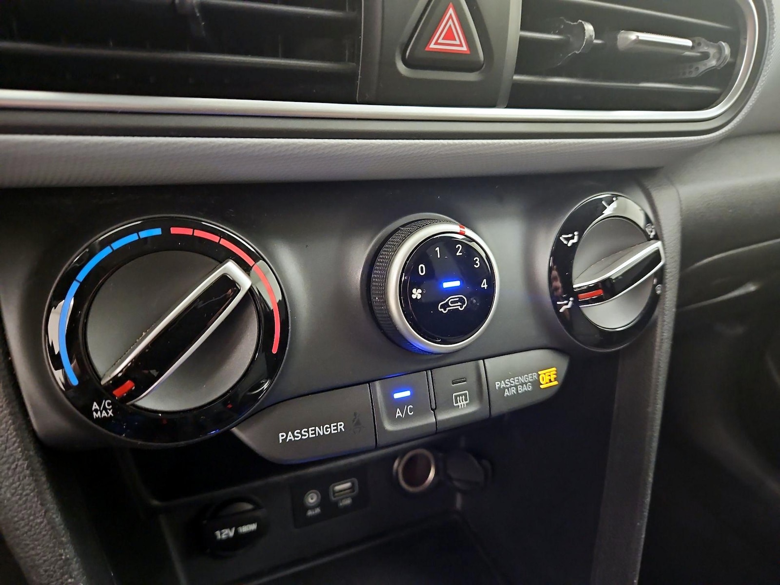2018 Hyundai Kona SE - Photo 17
