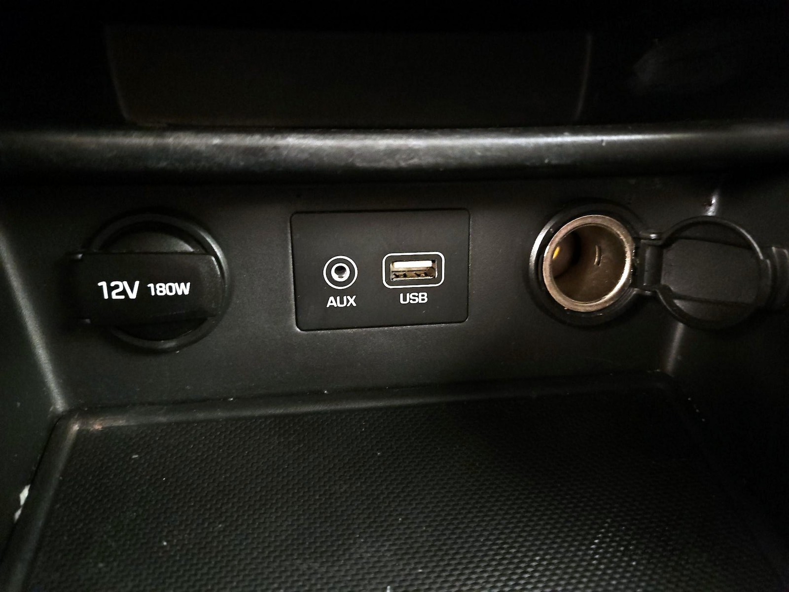 2018 Hyundai Kona SE - Photo 19