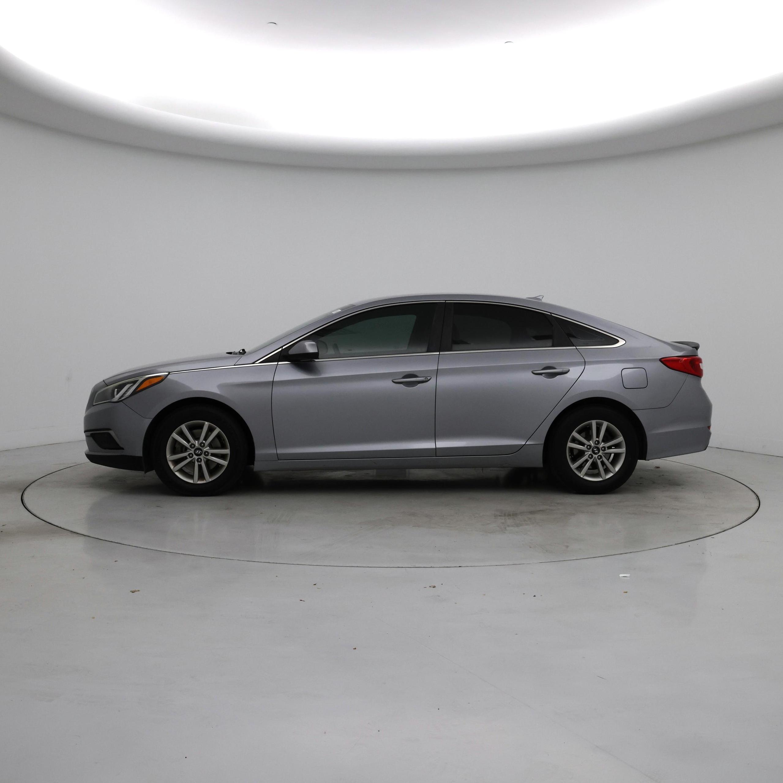 Thumbnail: 2017 Hyundai Sonata - 3