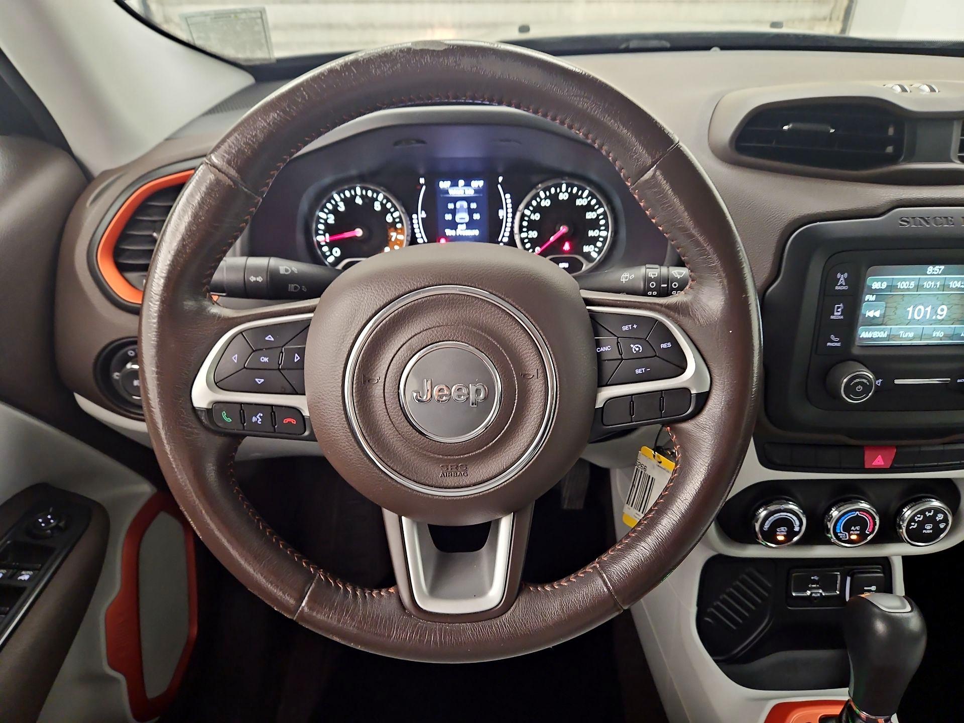Thumbnail: 2015 Jeep Renegade - 10