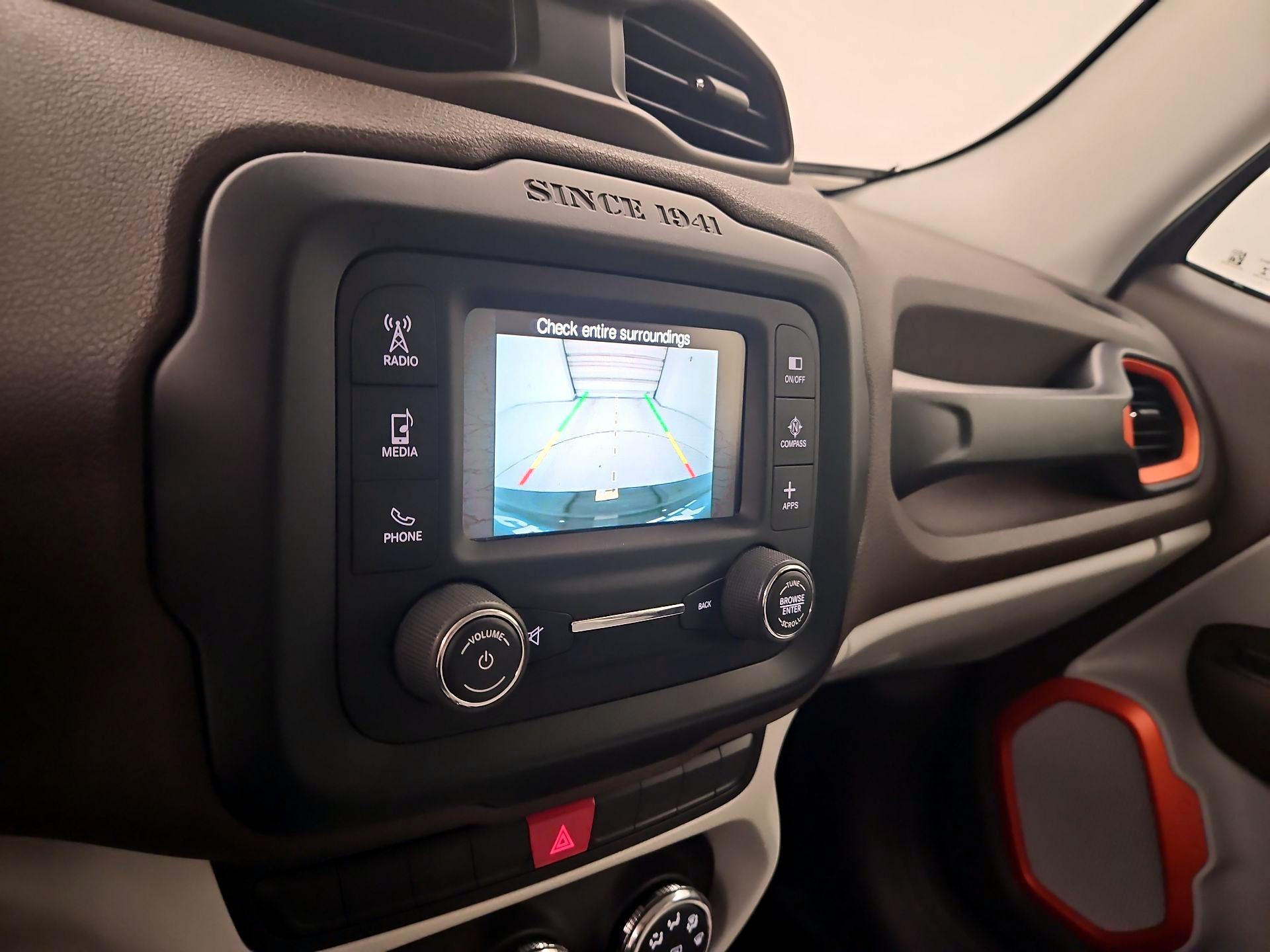 Thumbnail: 2015 Jeep Renegade - 13
