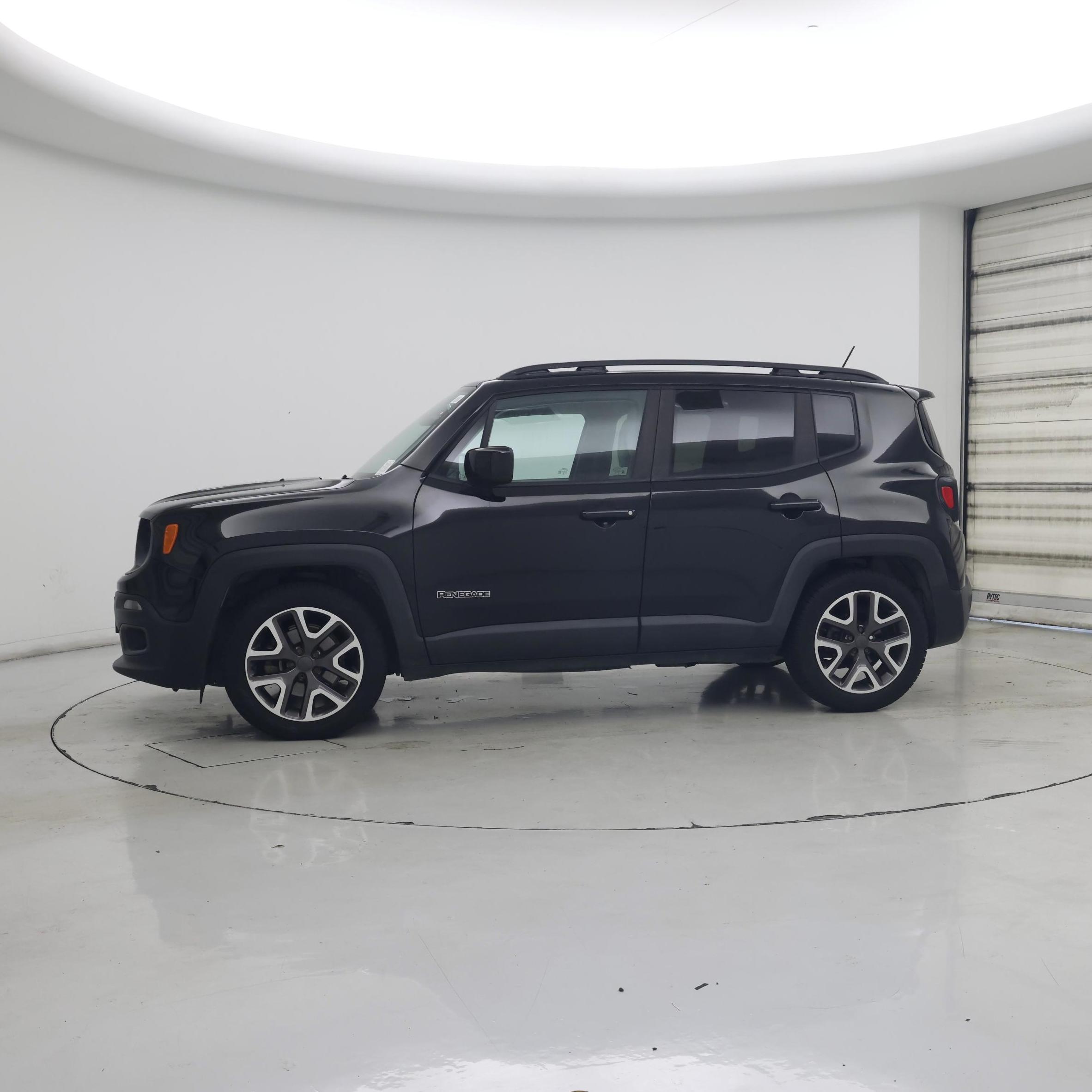 Thumbnail: 2015 Jeep Renegade - 3
