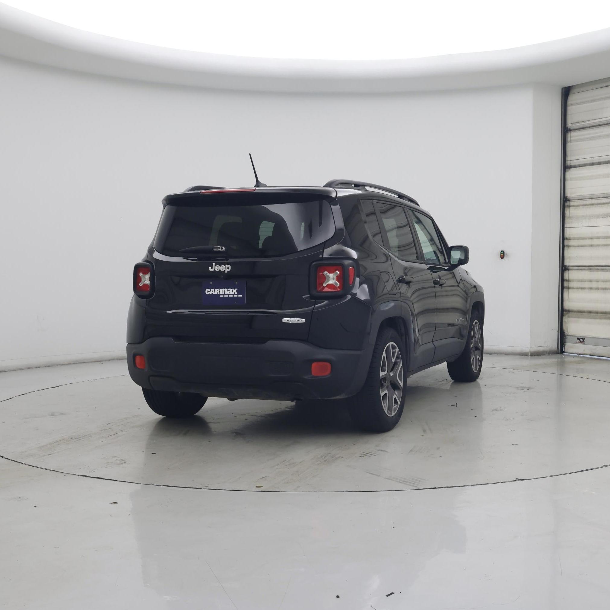 Thumbnail: 2015 Jeep Renegade - 8