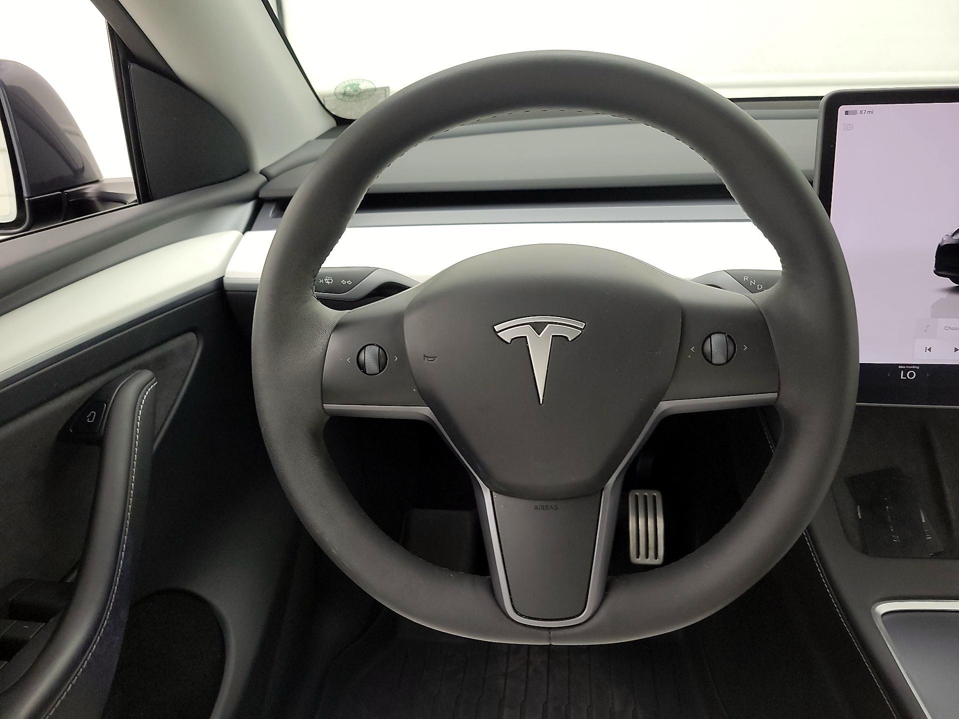 Thumbnail: 2023 Tesla Model Y - 10