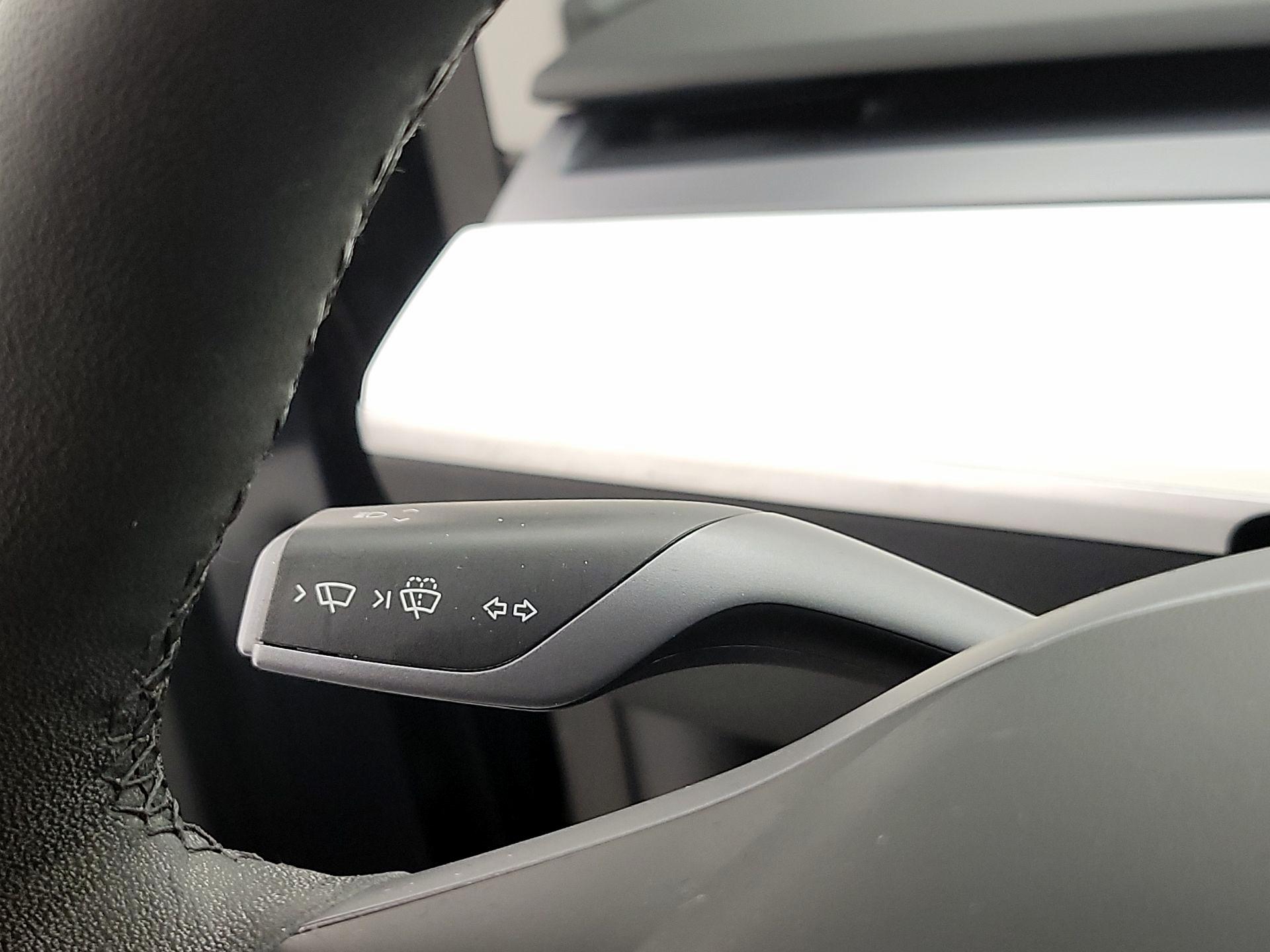 Thumbnail: 2023 Tesla Model Y - 13