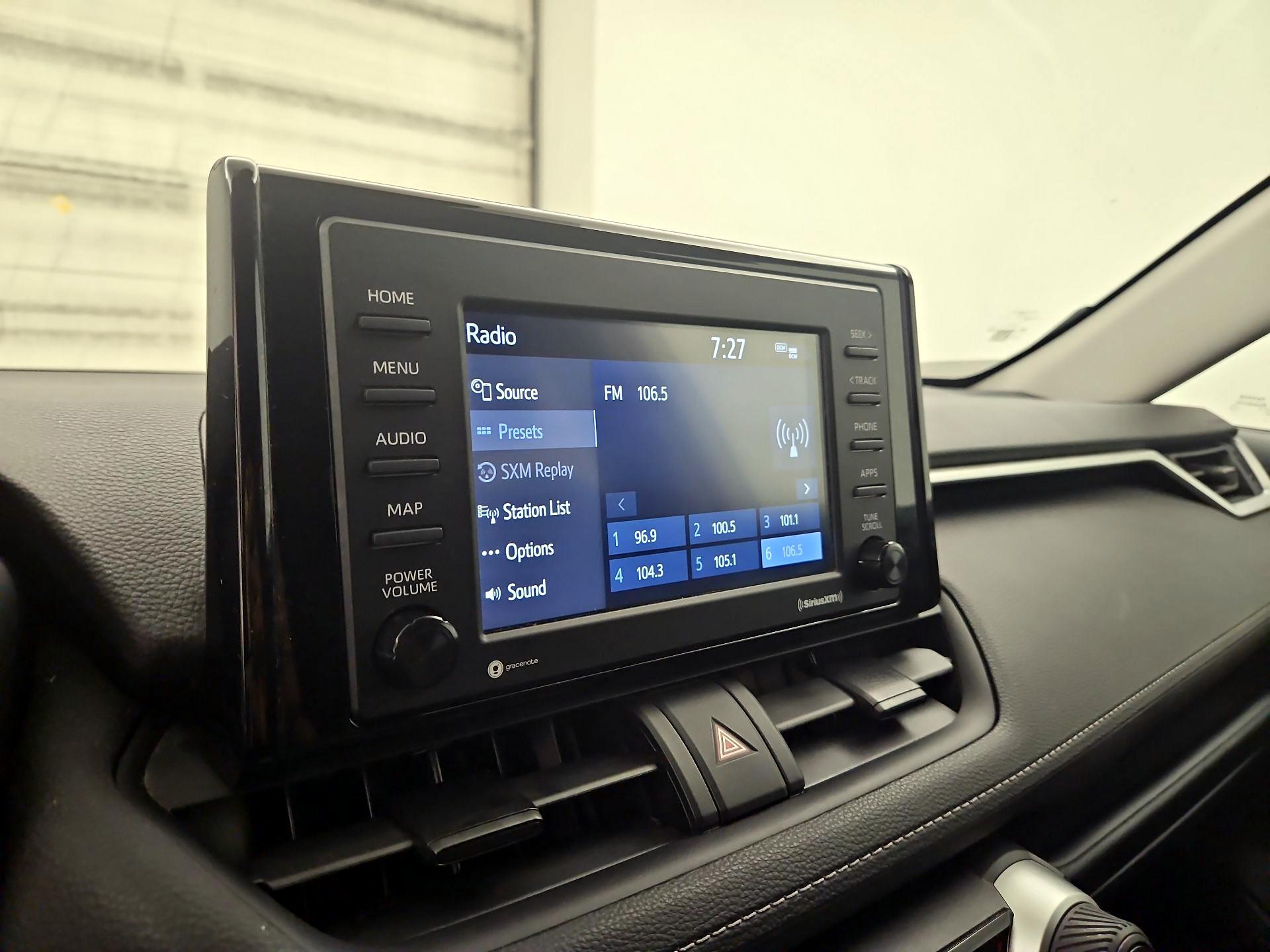 Thumbnail: 2021 Toyota RAV4 - 15