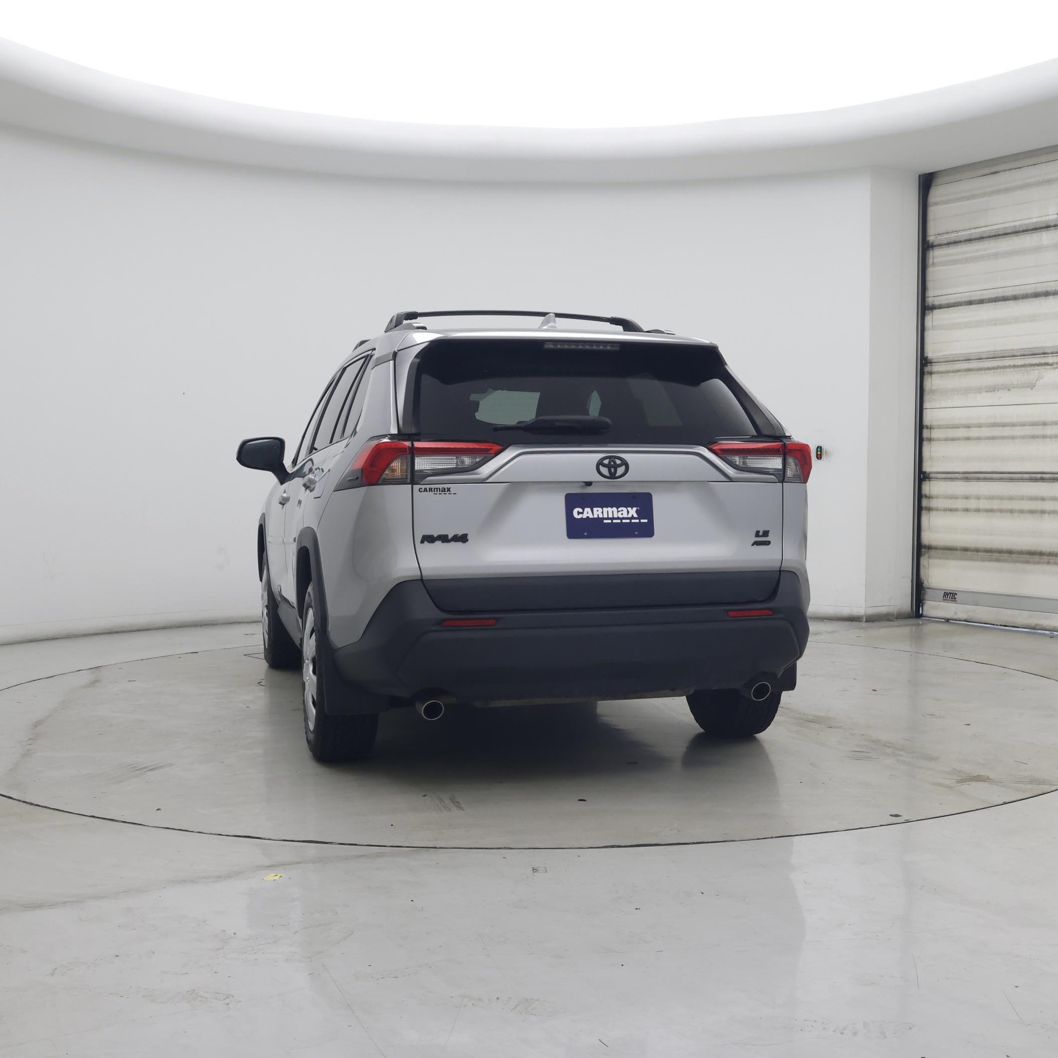Thumbnail: 2021 Toyota RAV4 - 6
