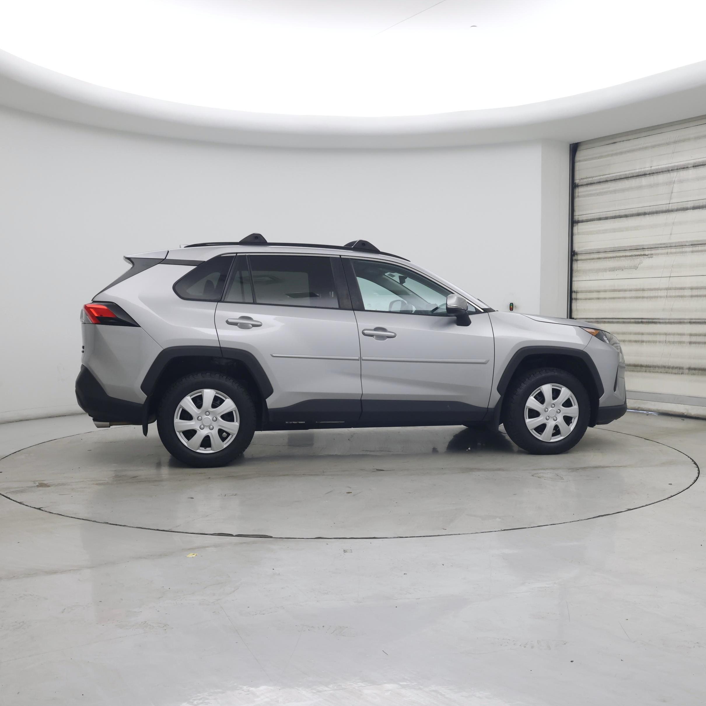 Thumbnail: 2021 Toyota RAV4 - 7