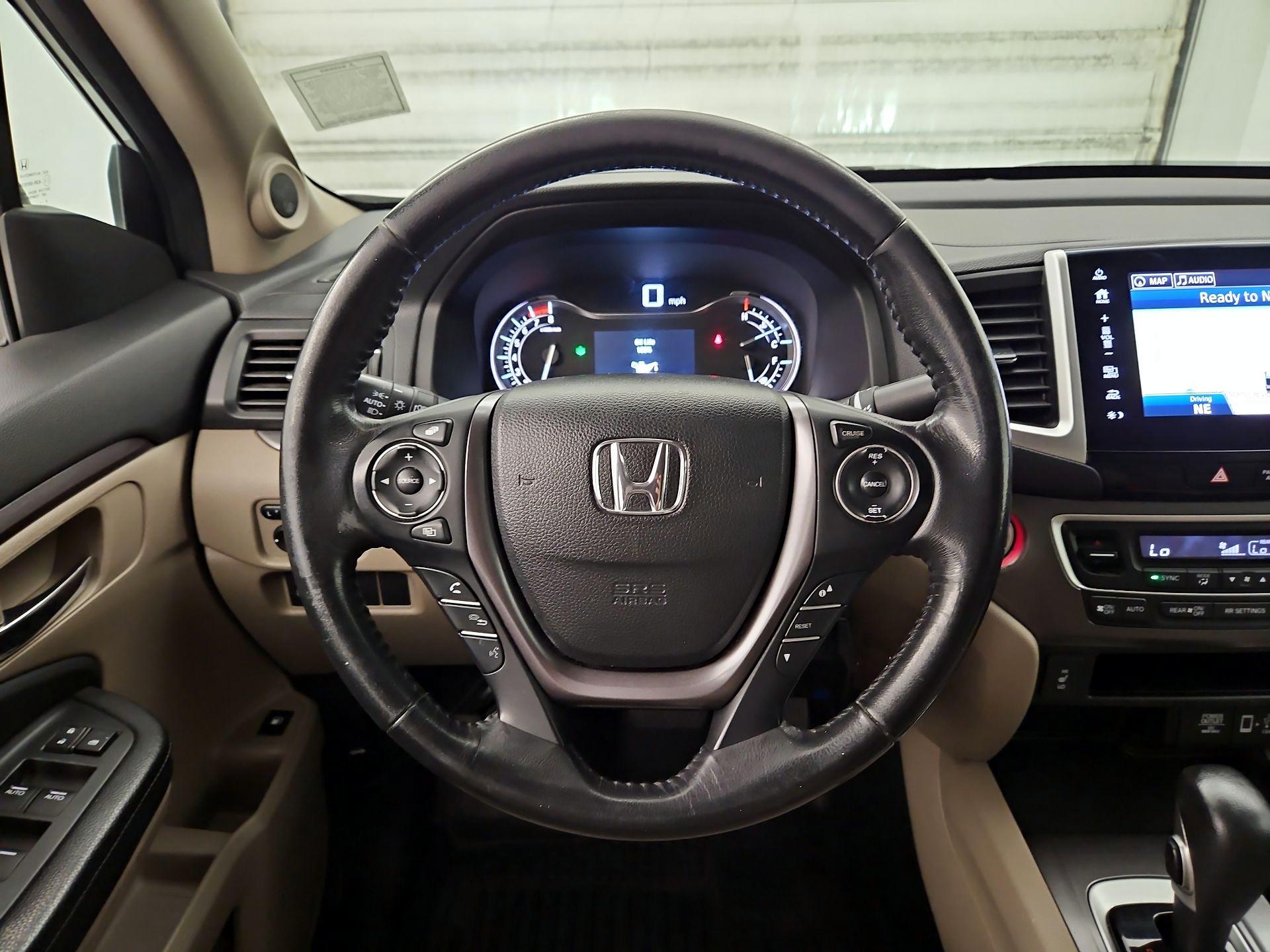 Thumbnail: 2017 Honda Ridgeline - 10