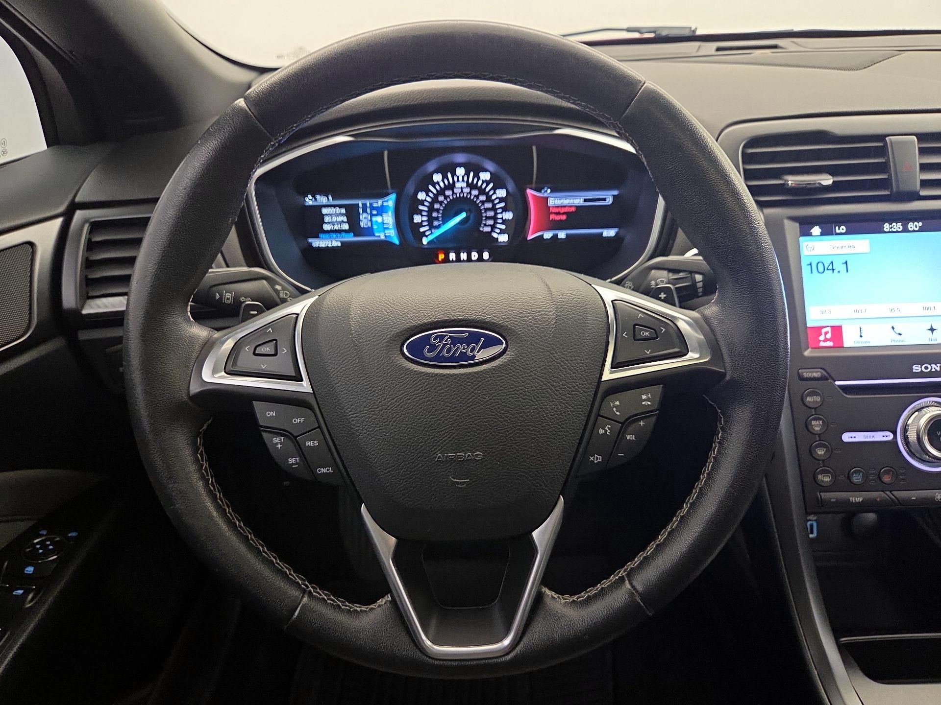 Thumbnail: 2017 Ford Fusion - 10