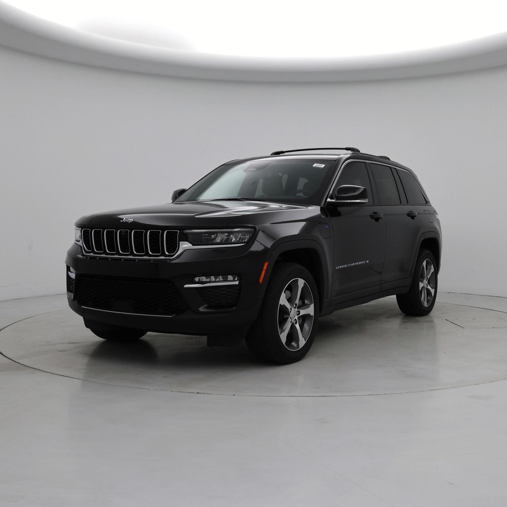 Thumbnail: 2023 Jeep Grand Cherokee - 4