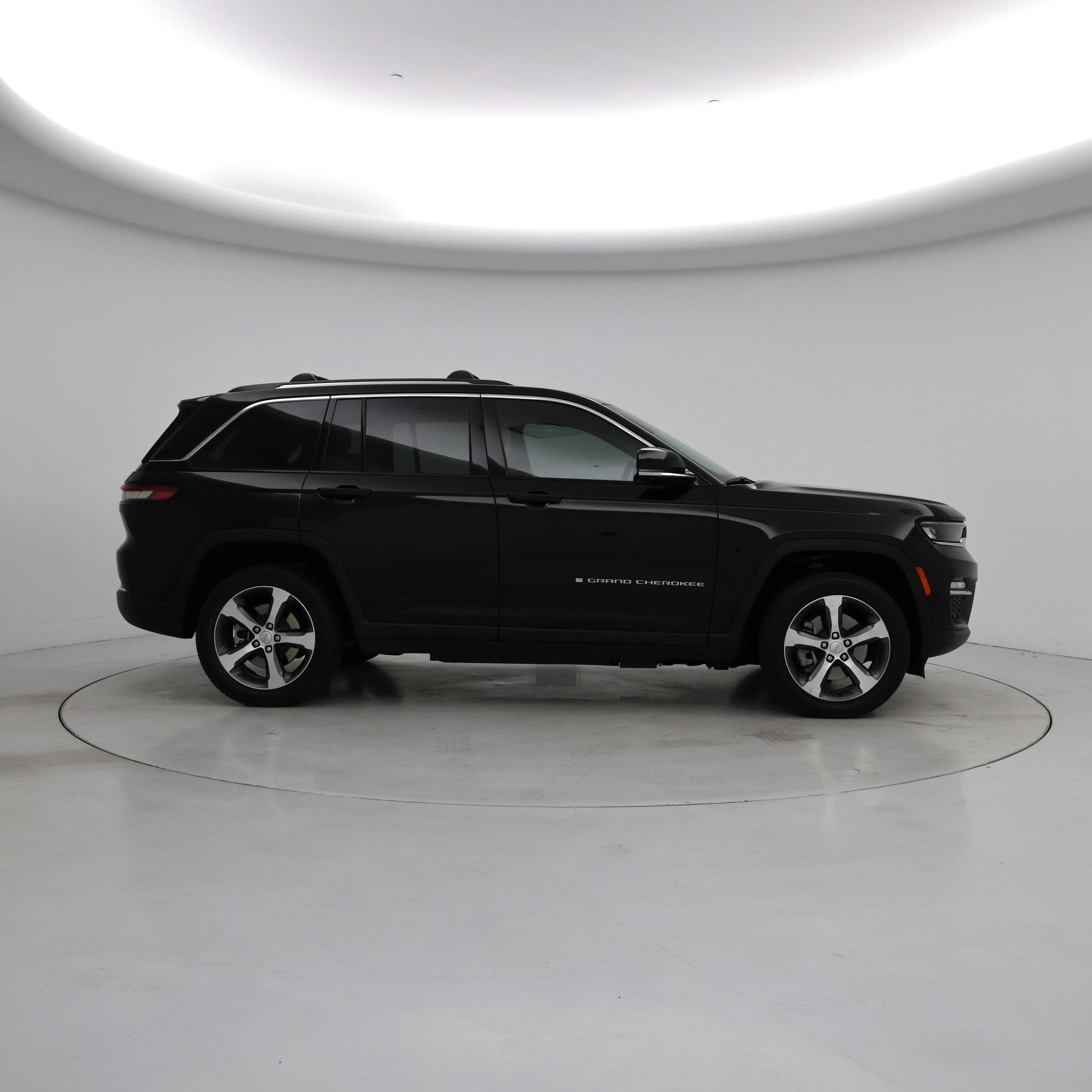 Thumbnail: 2023 Jeep Grand Cherokee - 7