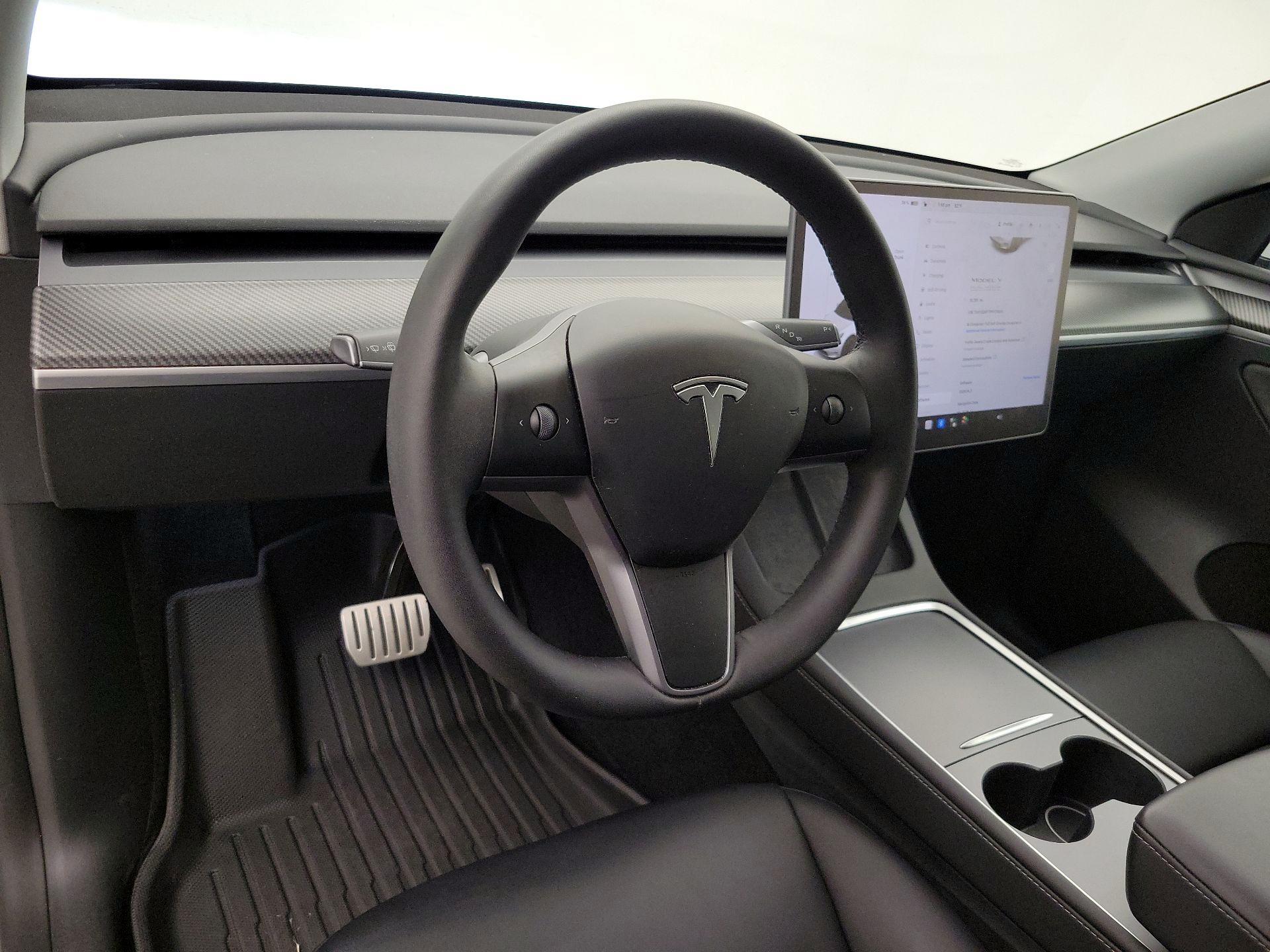 Thumbnail: 2023 Tesla Model Y - 9