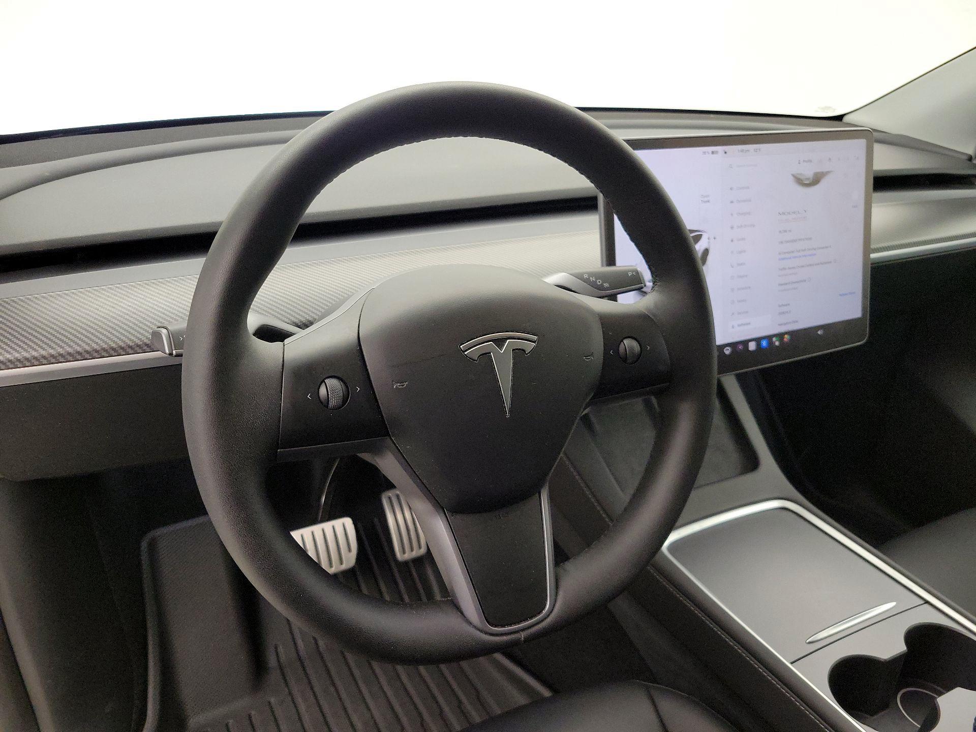 Thumbnail: 2023 Tesla Model Y - 10