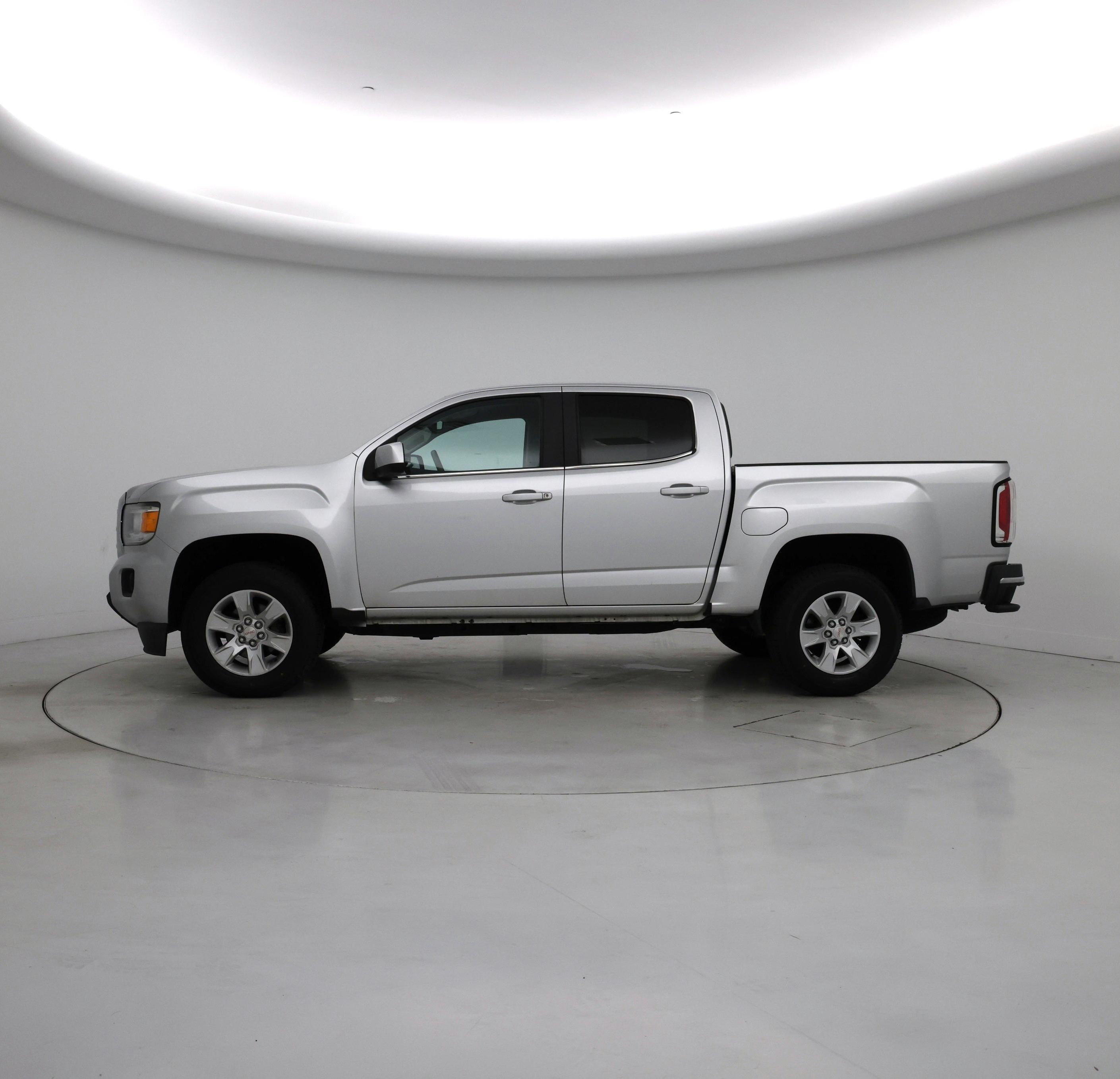 Thumbnail: 2016 GMC Canyon - 3