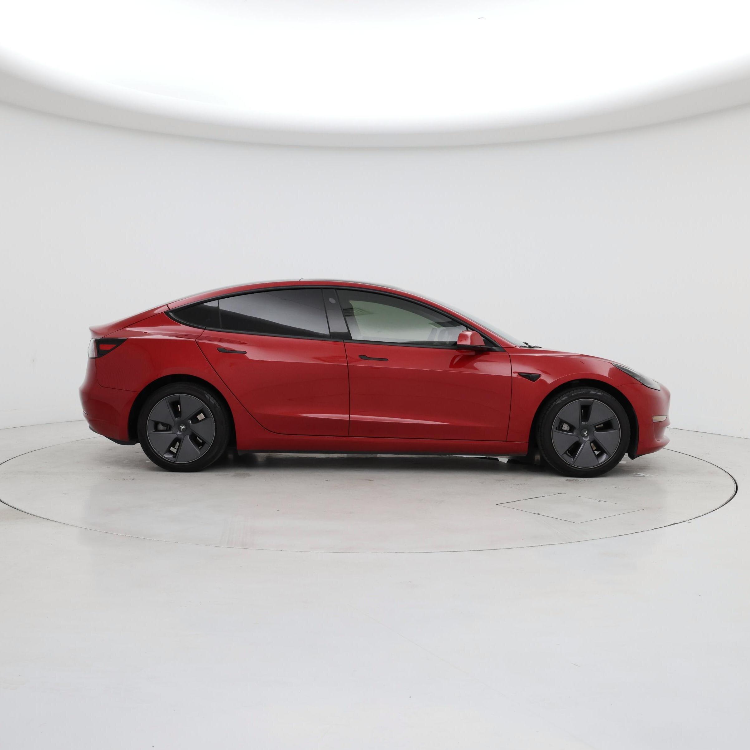 Thumbnail: 2023 Tesla Model 3 - 7