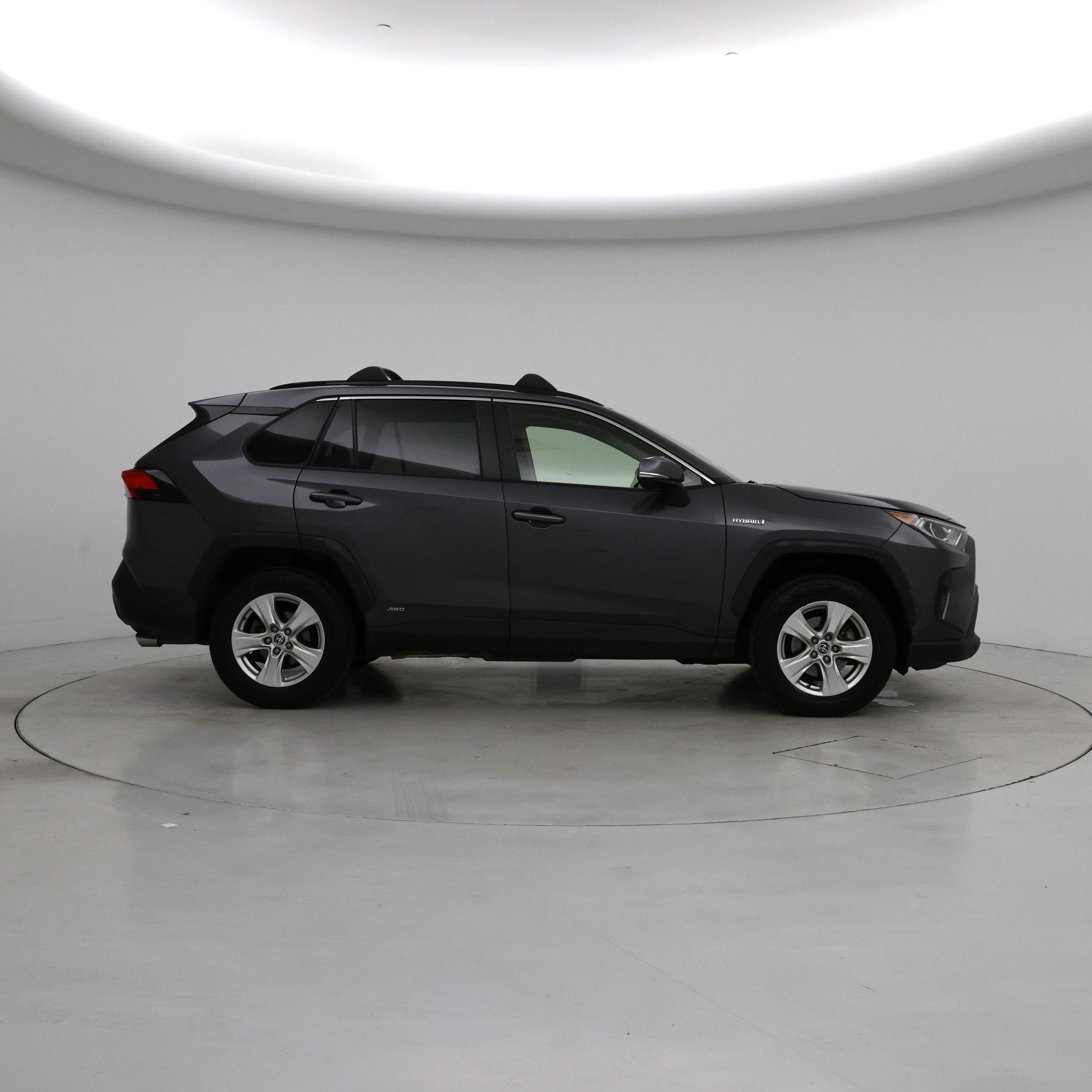 Thumbnail: 2021 Toyota RAV4 - 7